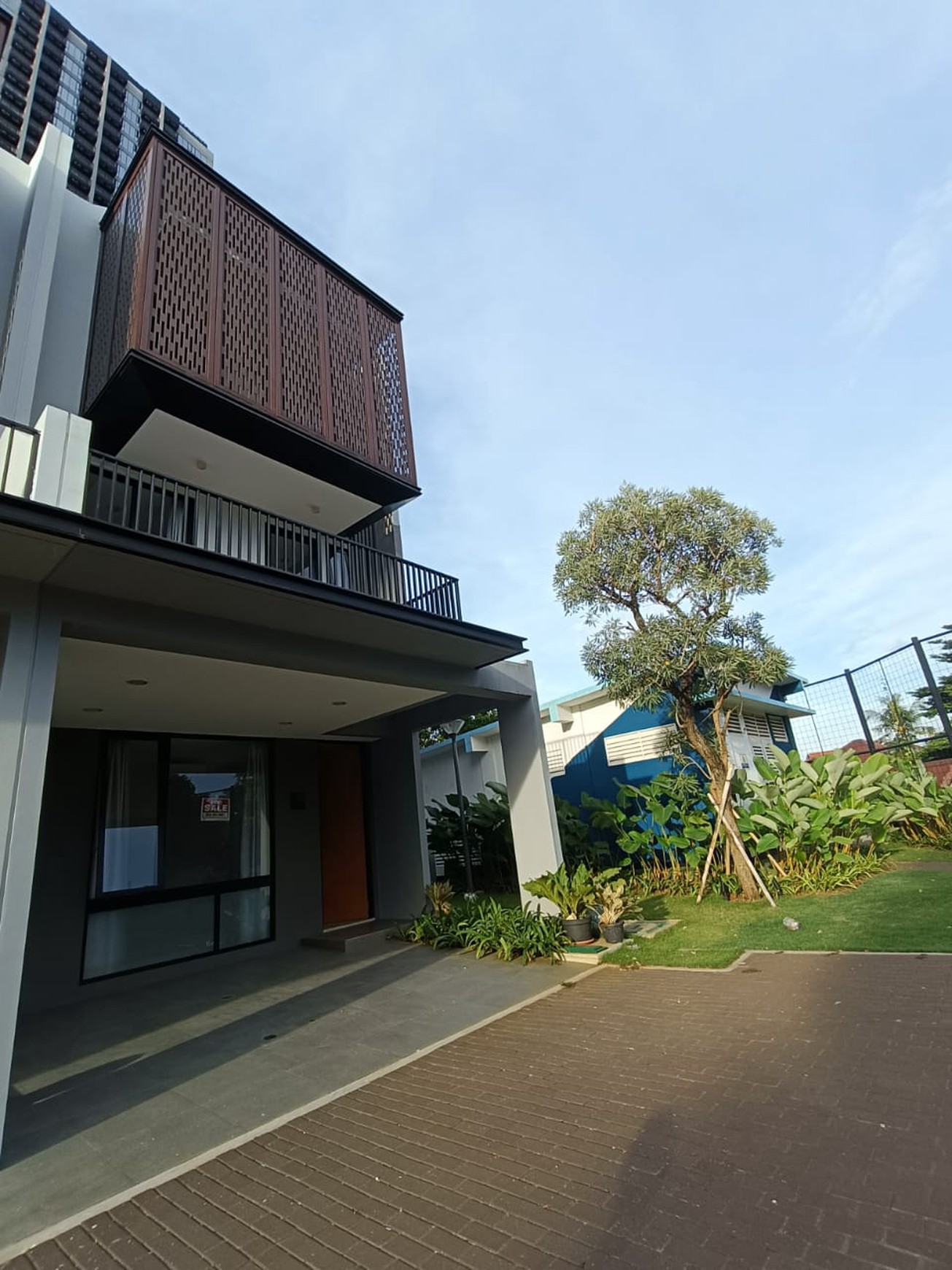 Rumah Bagus Di Botani Hills, Kawasan Fatmawati Center, TB Simatupang