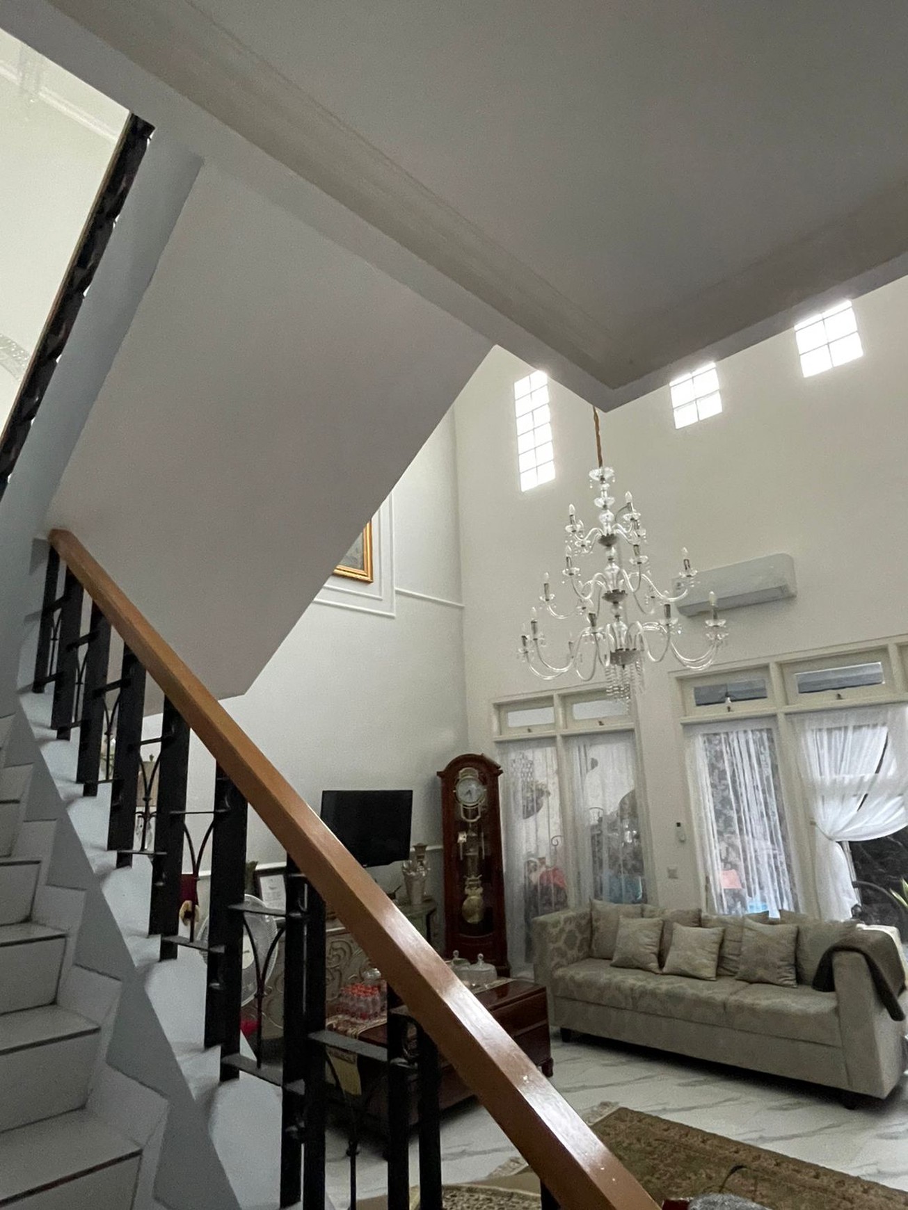 Rumah Bagus Di Jl Lili Puspita Loka BSD Tangerang Selatan