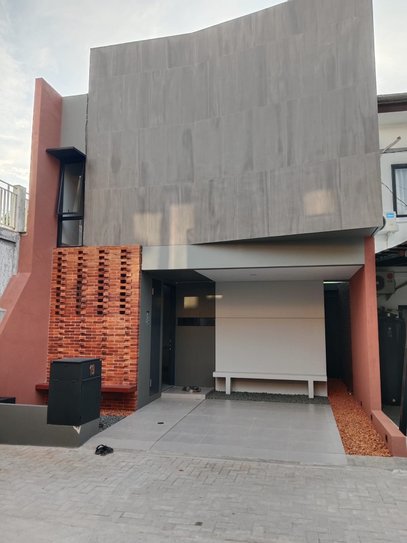 Rumah Bagus Di Kaisar Bintaro Pondok Aren Tangerang Selatan