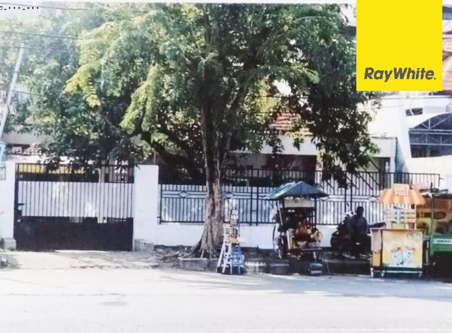 Dijual Rumah SHM di Jl Karang Menjangan Surabaya
