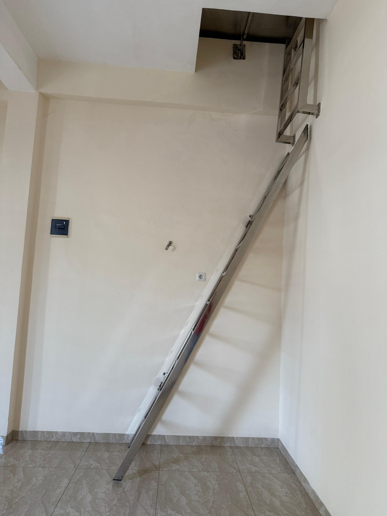 TownHouse di Jalan Veteran