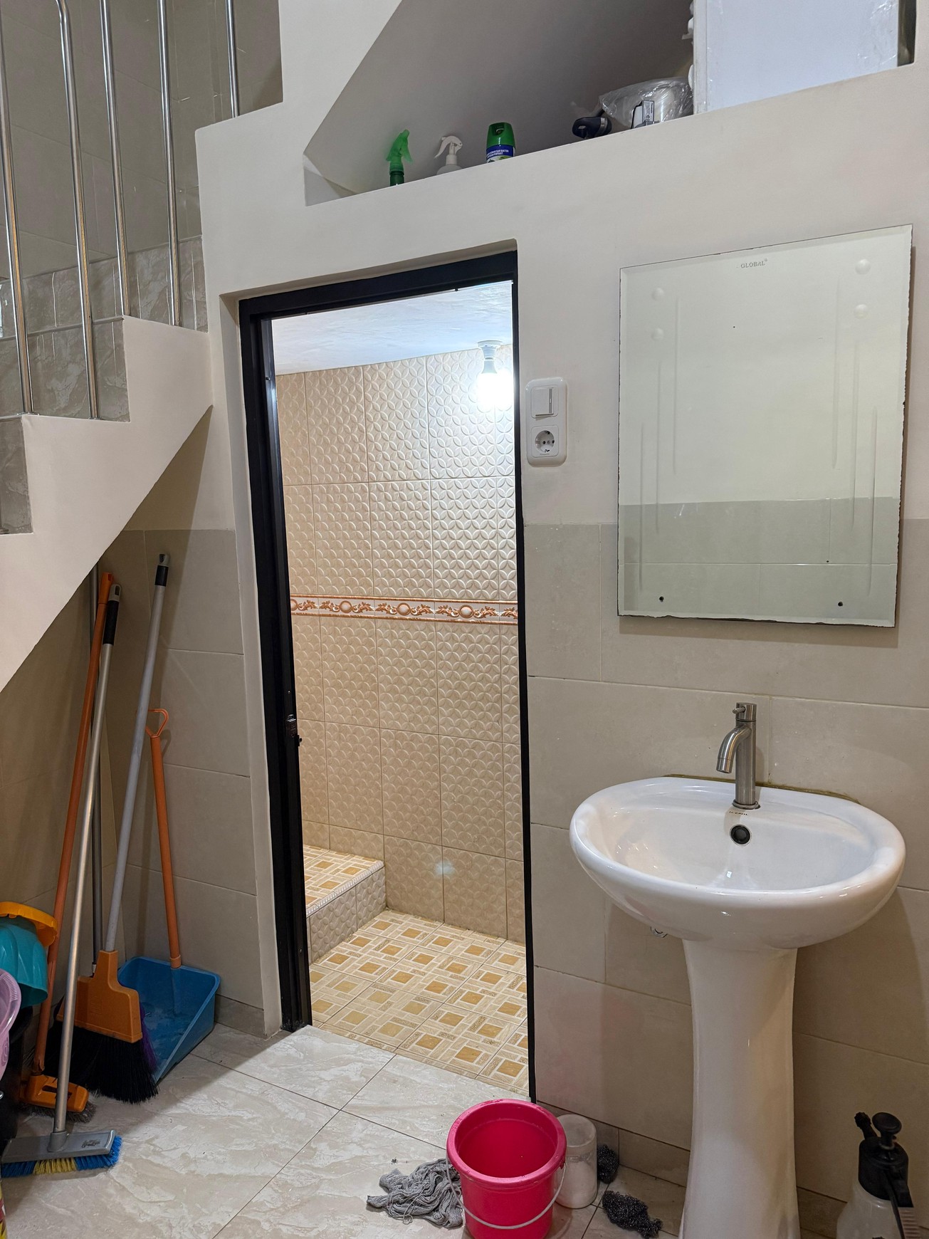 TownHouse di Jalan Veteran