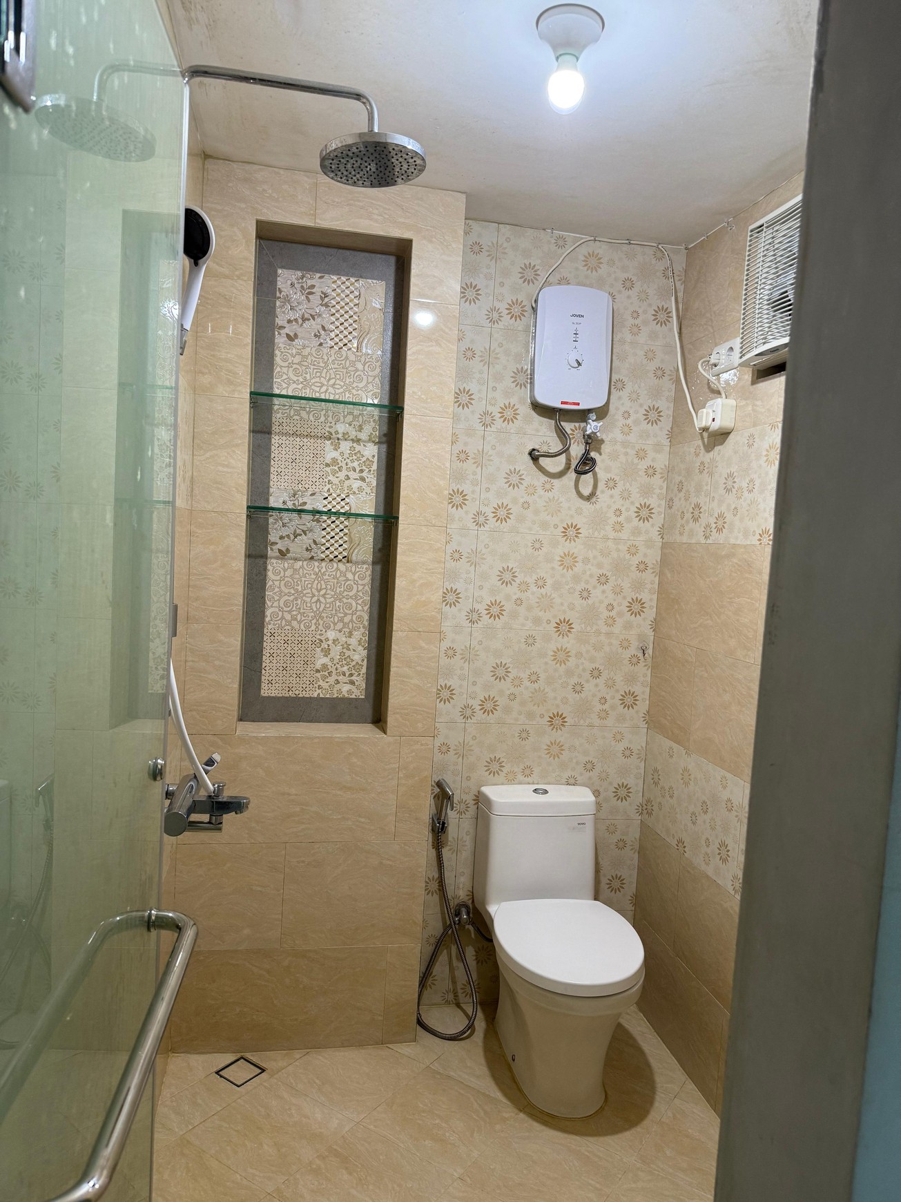 TownHouse di Jalan Veteran