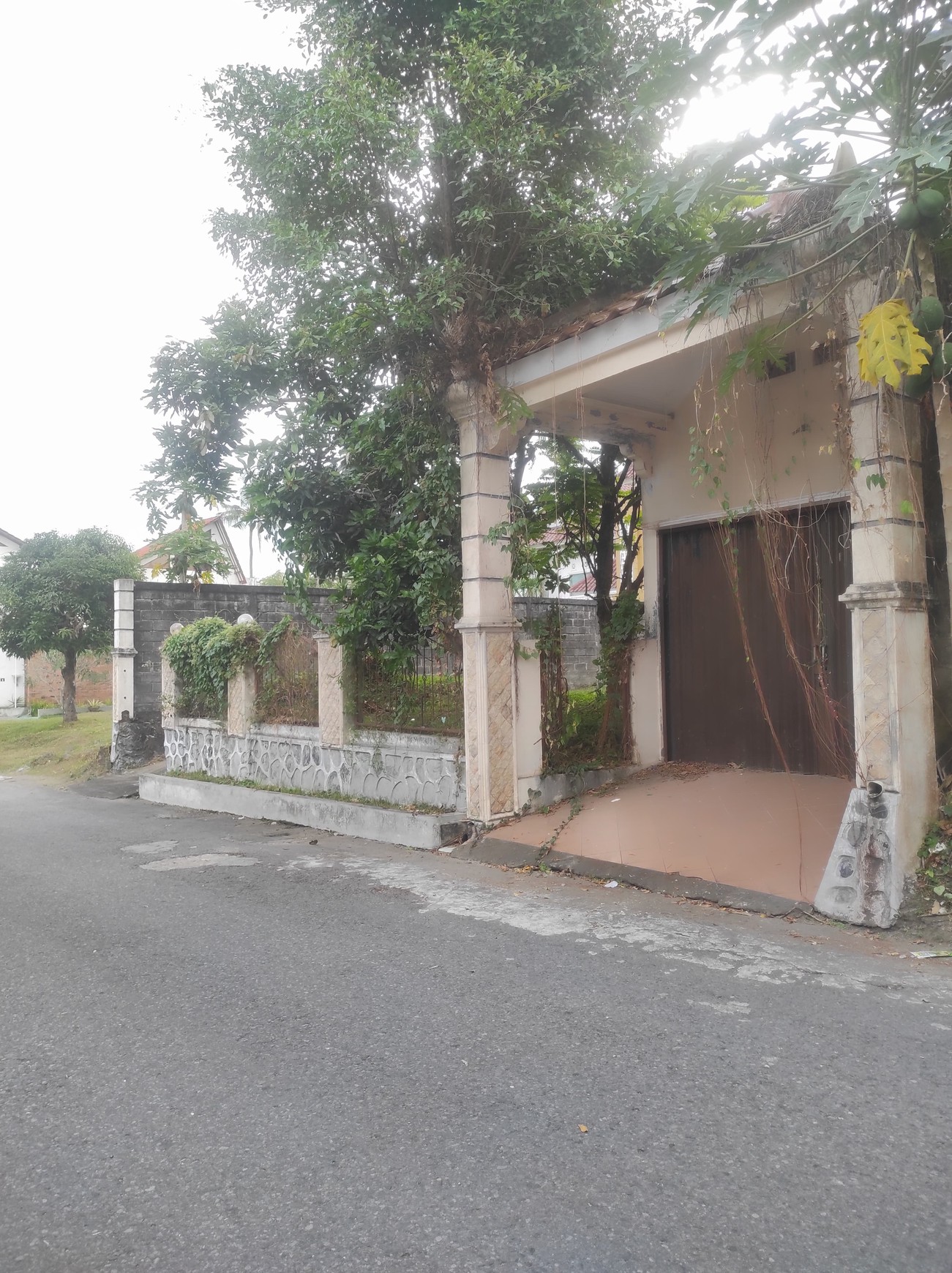 Tanah Luas 297 Meter Persegi Lokasi Strategis Dekat Kampus UII 