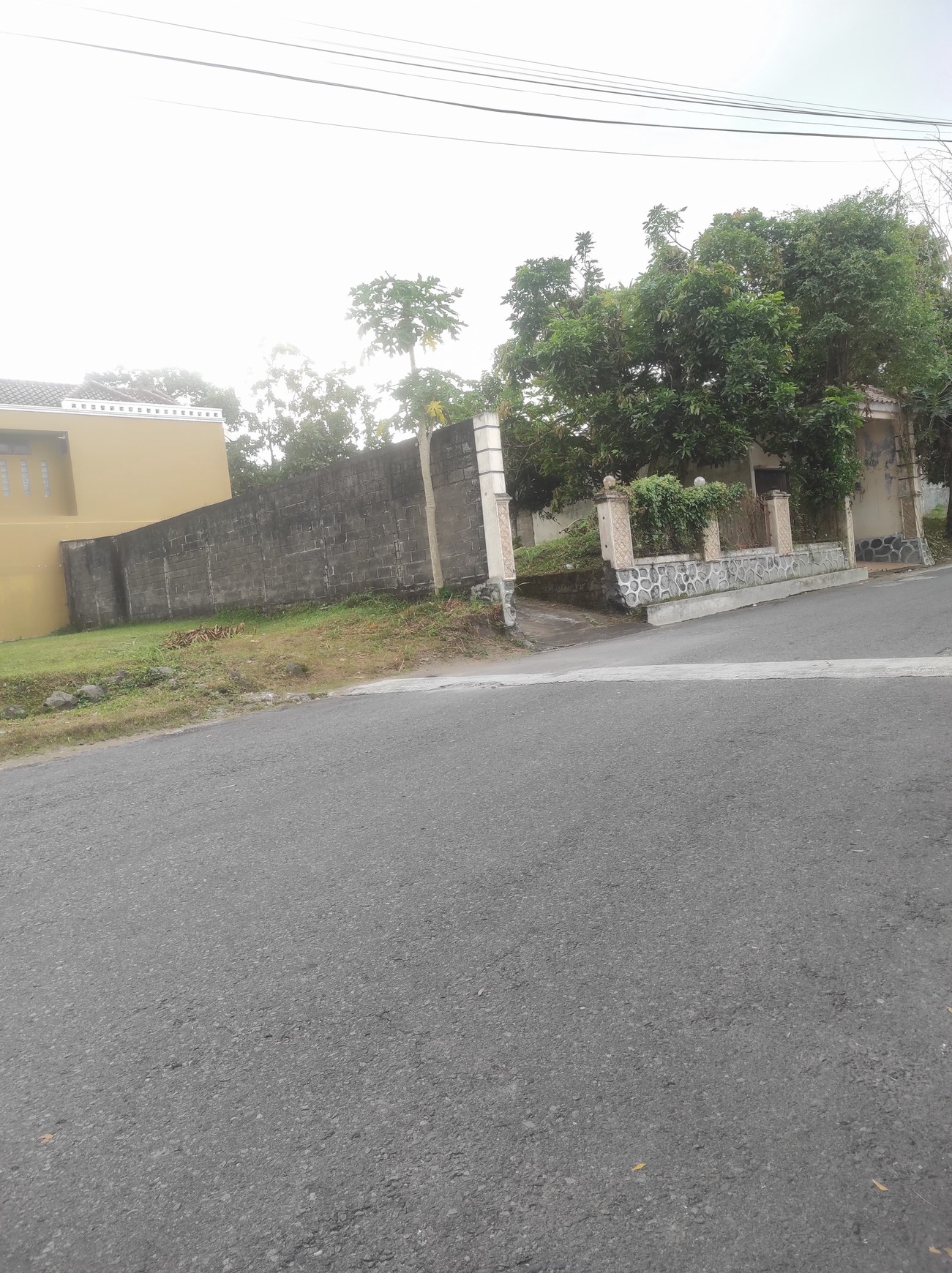 Tanah Luas 297 Meter Persegi Lokasi Strategis Dekat Kampus UII 