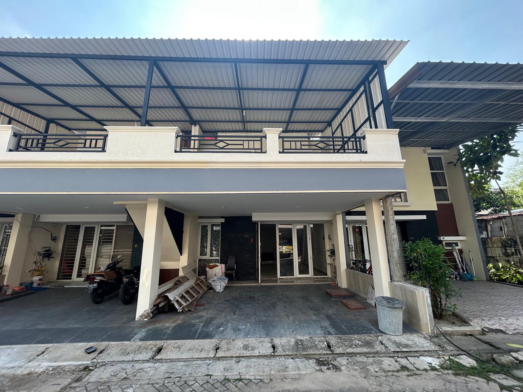 Rumah Disewakan di Green Court Palem