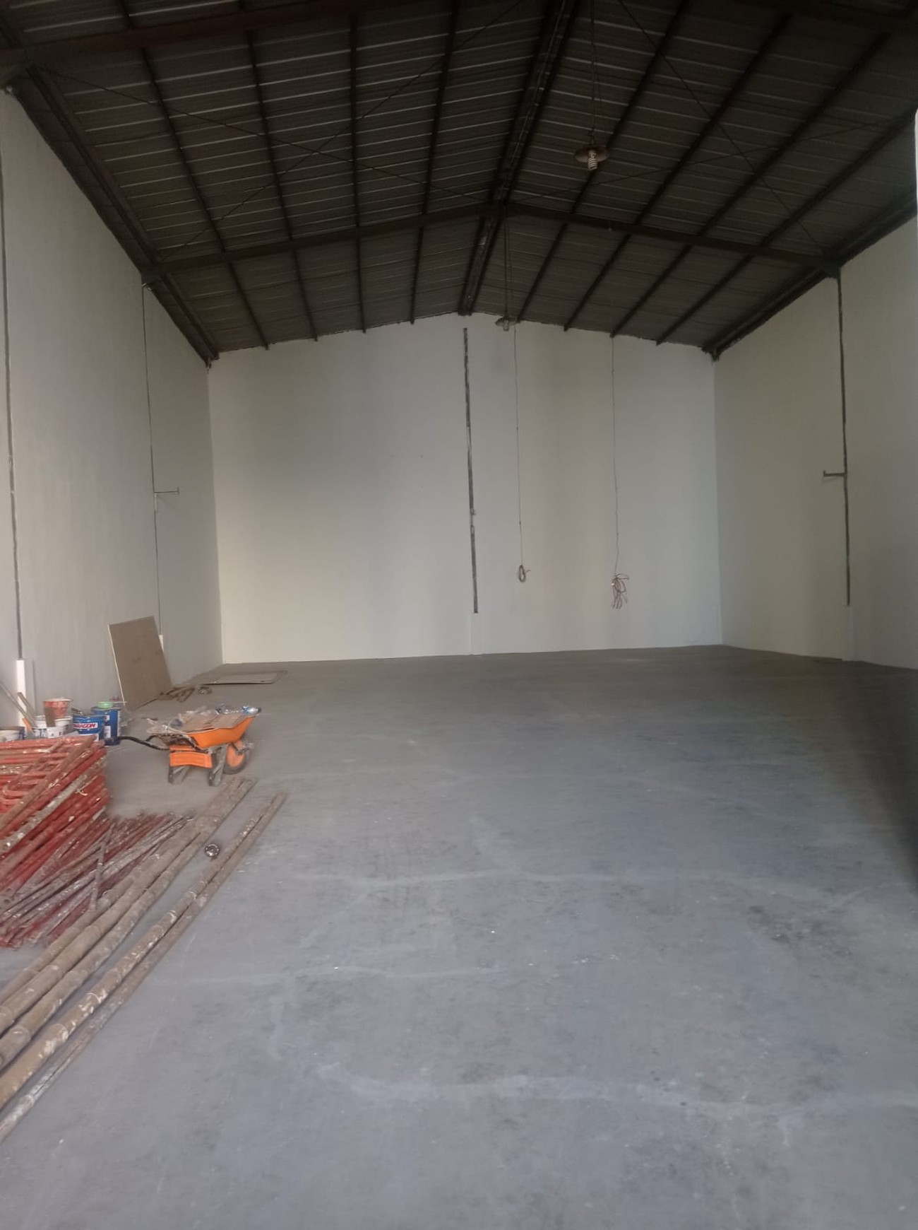 DiJual Gudang Center Point Kemangsen,Krian - Sidoarjo 10 menit dari Pintu Toll