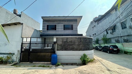 Dijual Rumah 2 Lantai Hook di Cengkareng Jakarta Barat