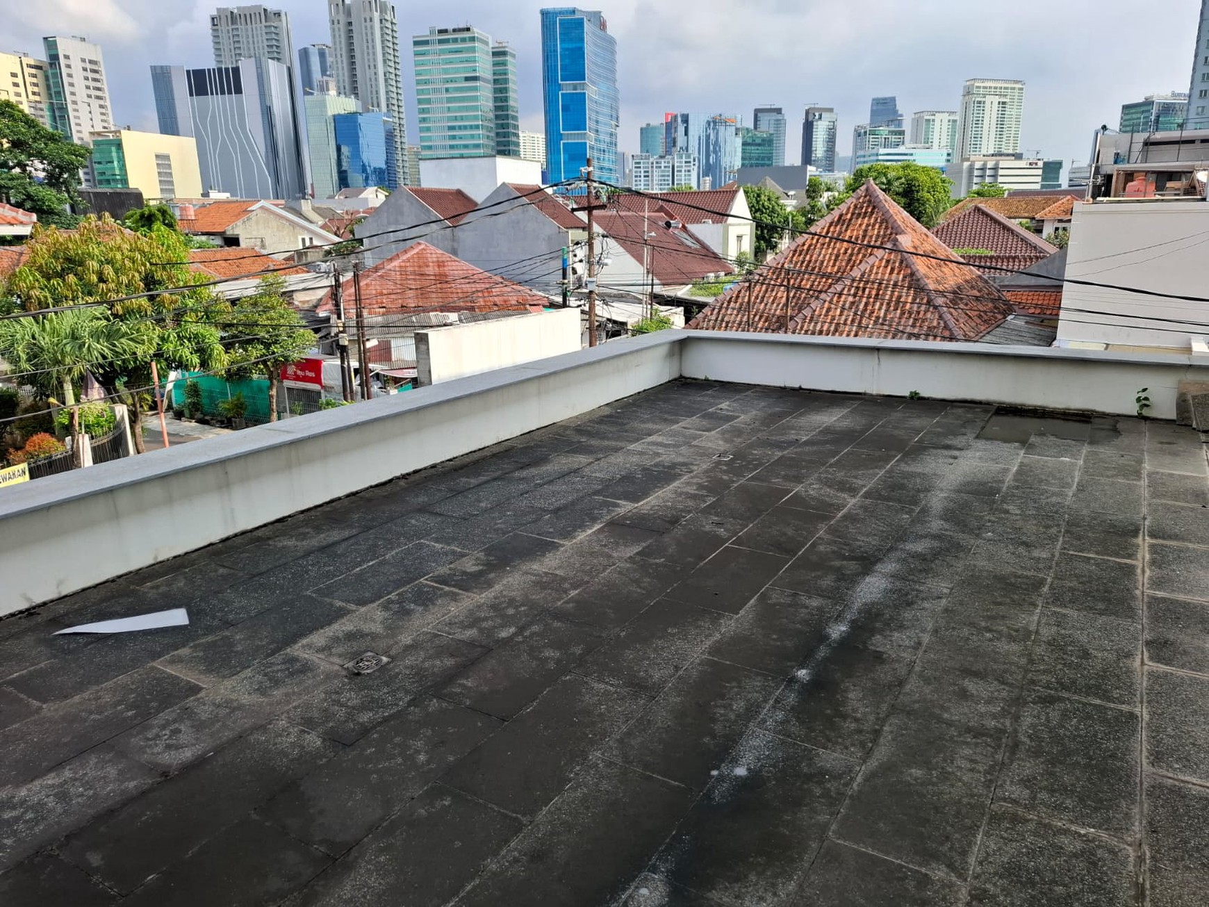 Dijual Rumah Strategis & Cocok untuk Usaha di Jl. Raya Bogor Km 28