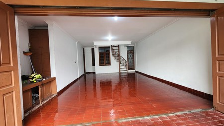  Dijual Rumah Mewah di Ulujami Jakarta Selatan - Luas 710 m, Bebas Banjir & Lingkungan Tenang