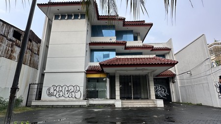 Gedung Ex Kantor 3 Lantai Jl.Mampang Prapatan Raya