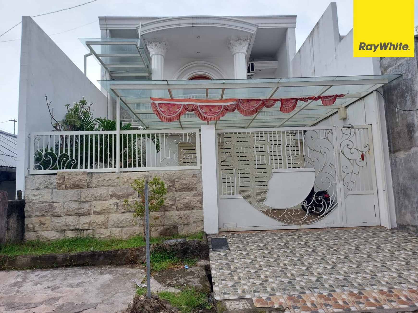 Dijual Rumah 2 lantai Pusat Kota di Jalan Petemon Surabaya