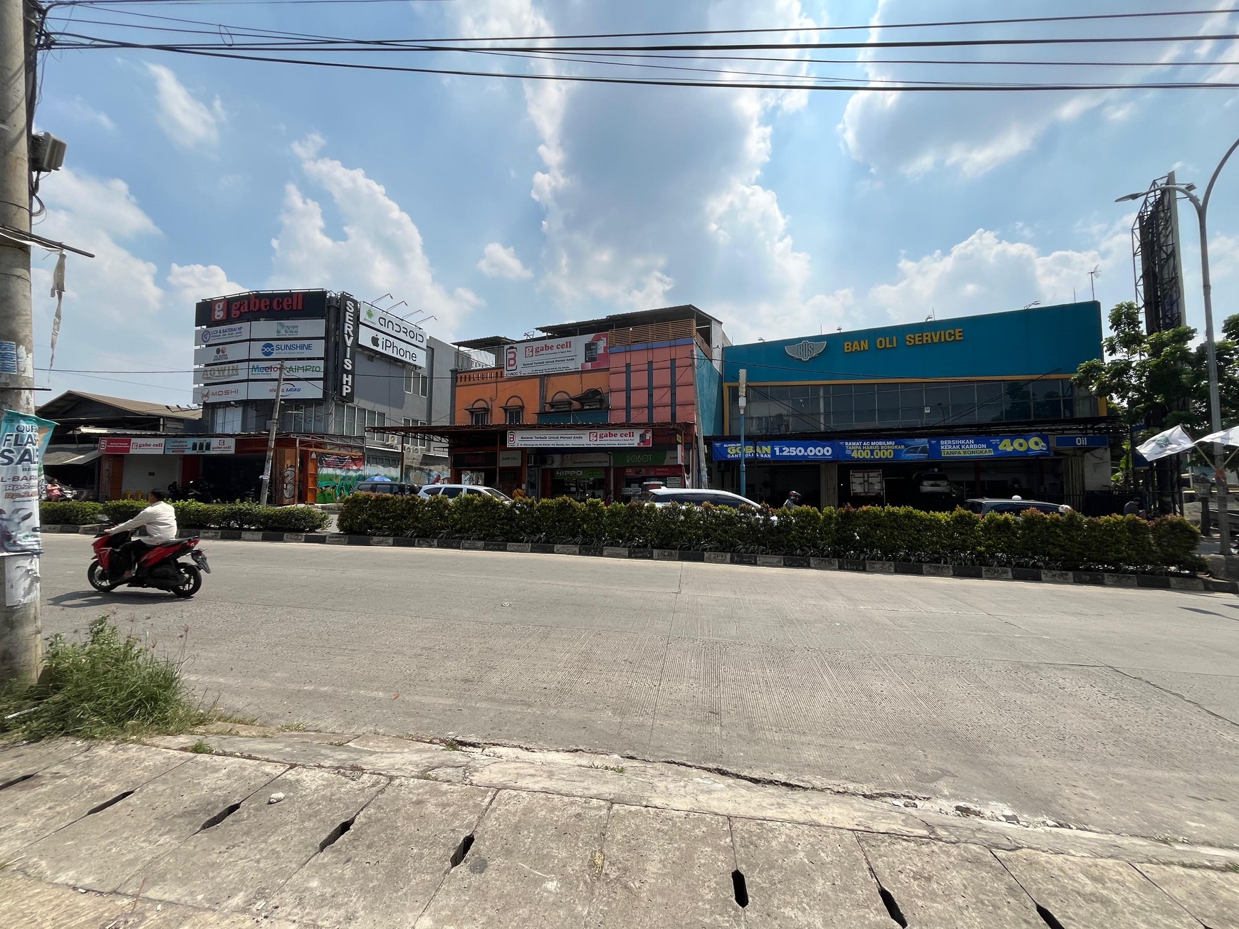 Kontrakan Siap Pakai di Jalan Utama Pamulang Lokasi Ramai dan Strategis