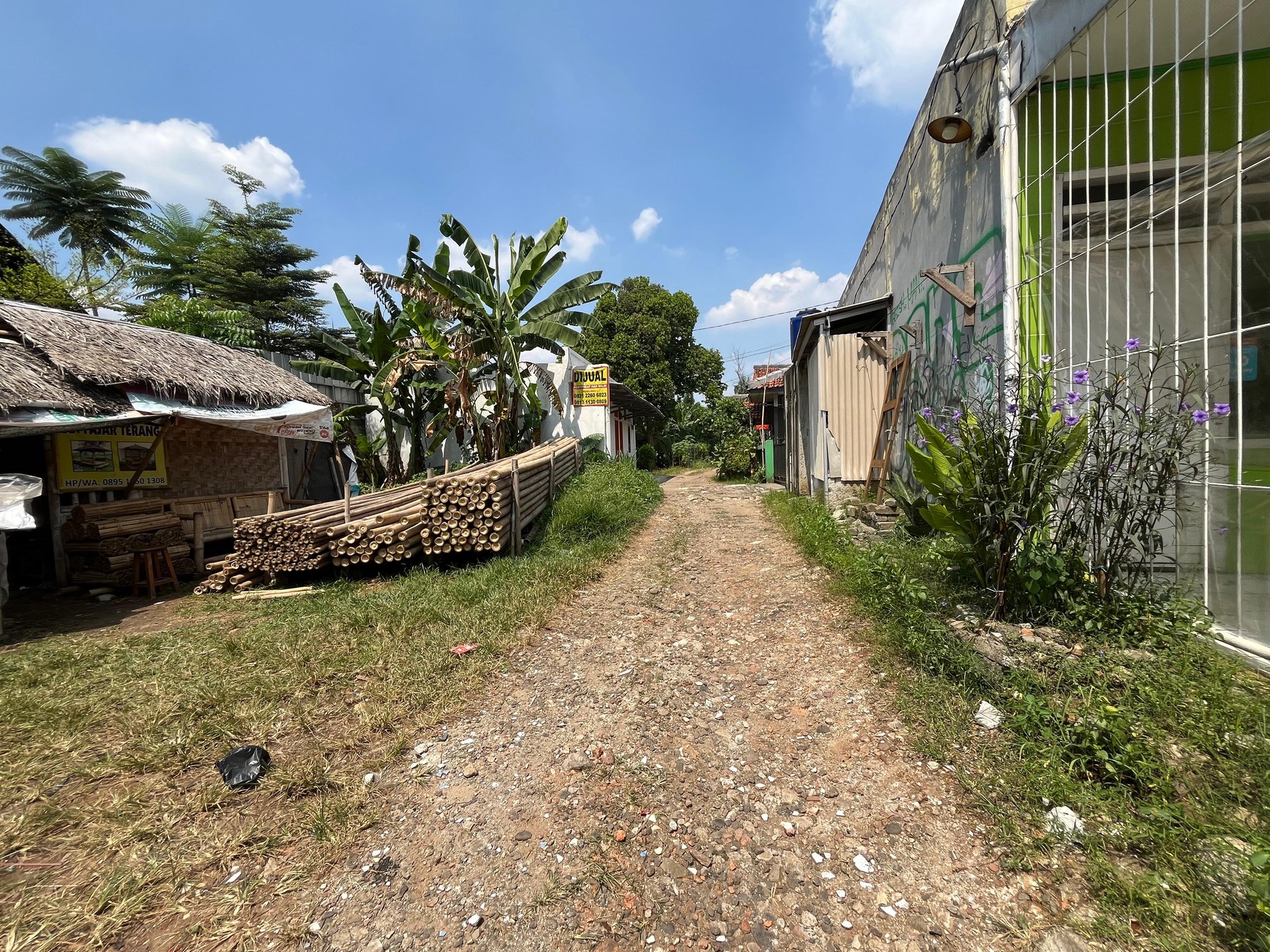Kontrakan Siap Pakai di Jalan Utama Pamulang Lokasi Ramai dan Strategis