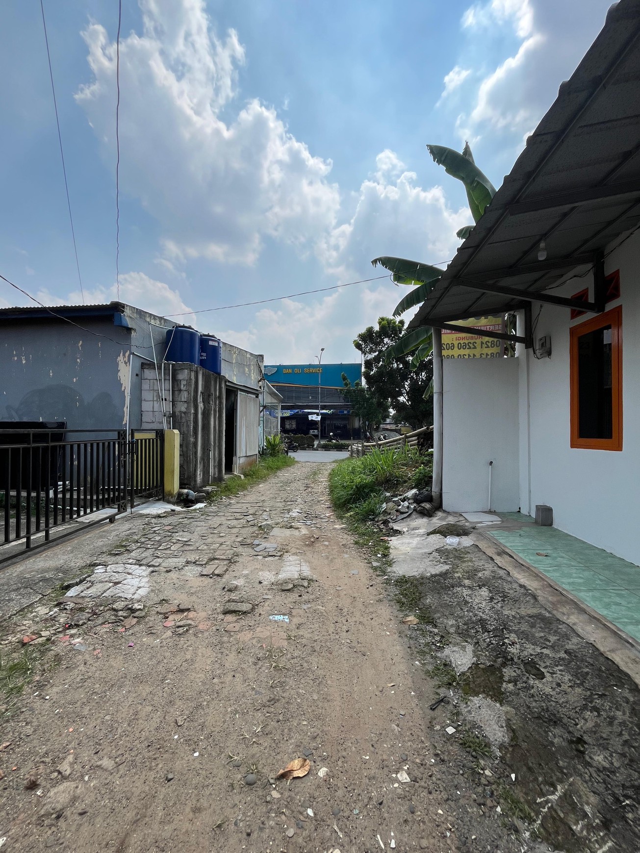 Kontrakan Siap Pakai di Jalan Utama Pamulang Lokasi Ramai dan Strategis