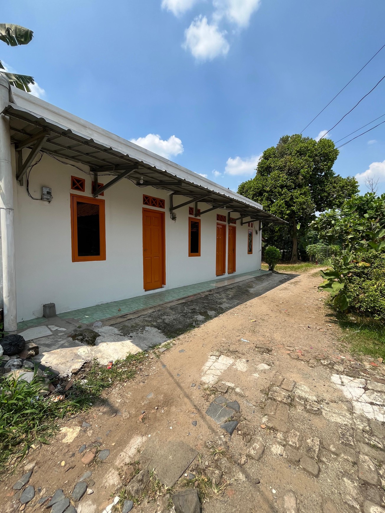 Kontrakan Siap Pakai di Jalan Utama Pamulang Lokasi Ramai dan Strategis