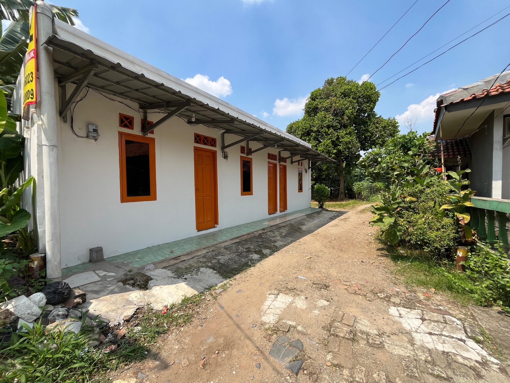 Kontrakan Siap Pakai di Jalan Utama Pamulang Lokasi Ramai dan Strategis