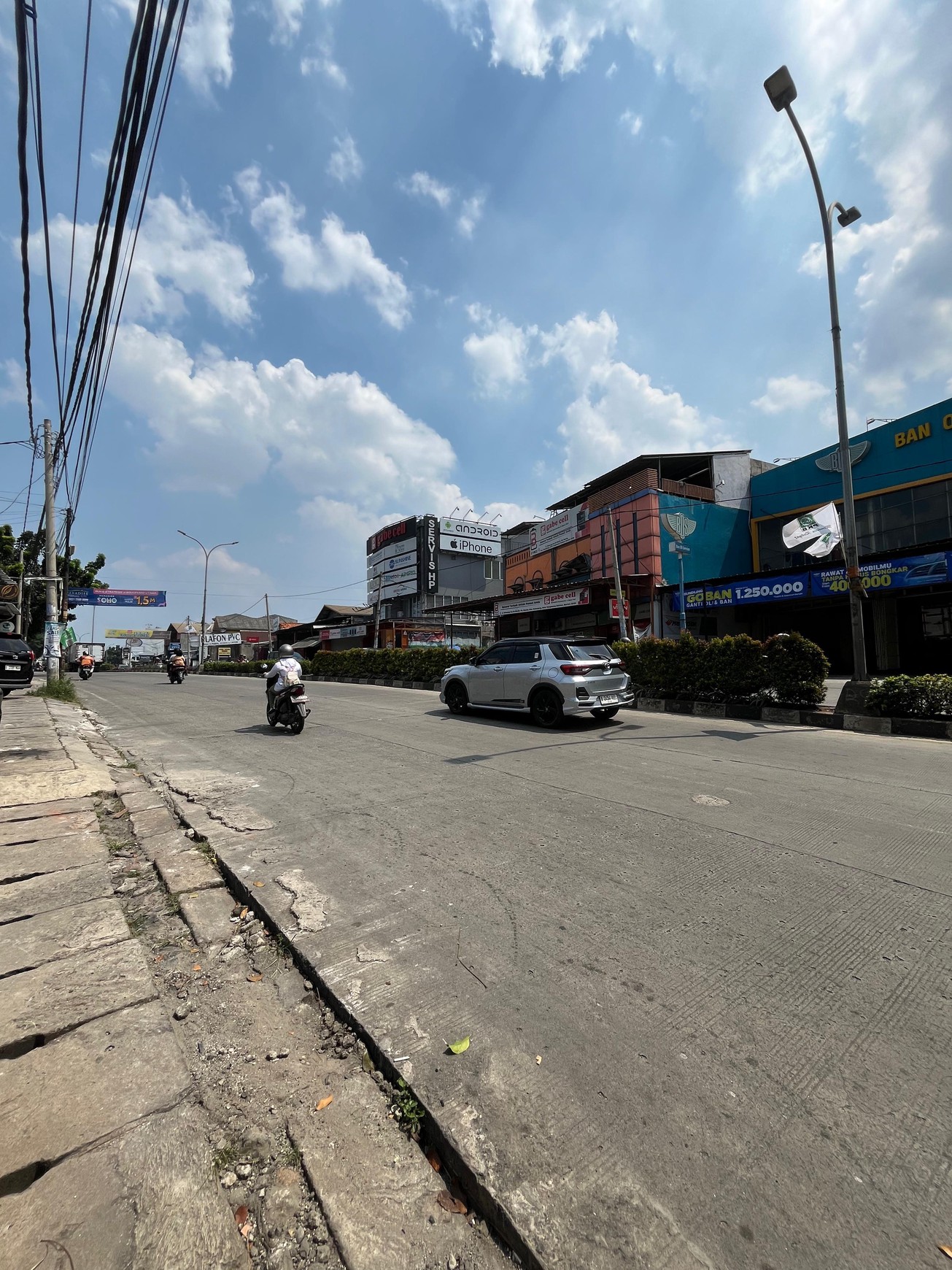 Kontrakan Siap Pakai di Jalan Utama Pamulang Lokasi Ramai dan Strategis