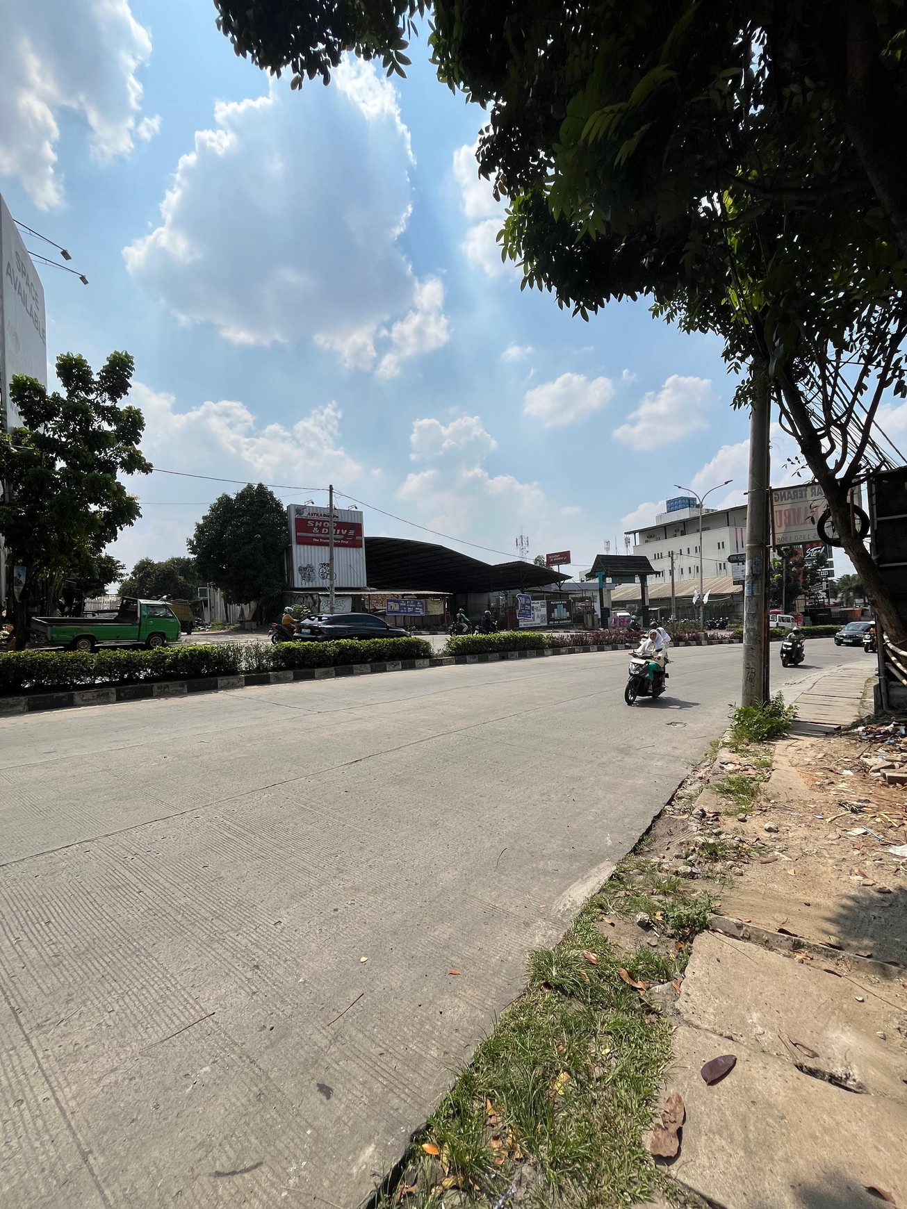 Kontrakan Siap Pakai di Jalan Utama Pamulang Lokasi Ramai dan Strategis