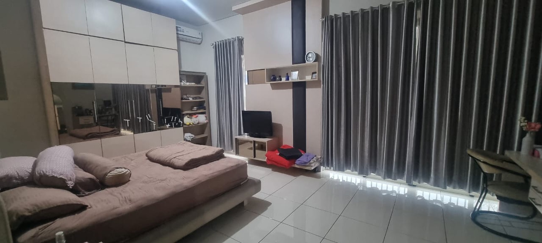 Rumah Semi Furnished di Tatar Larang Tapa, Kota Baru Parahyangan