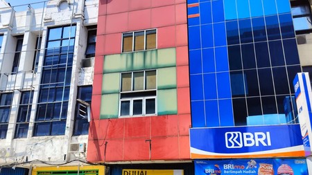 Dijual Ruko 3 lantai harga di bawah NJOP di kawasan Bisnis Kelapa Gading Jl Boulevard Timur Raya, 5 menit dari La Piaza, dan Mall kelapa Gading!