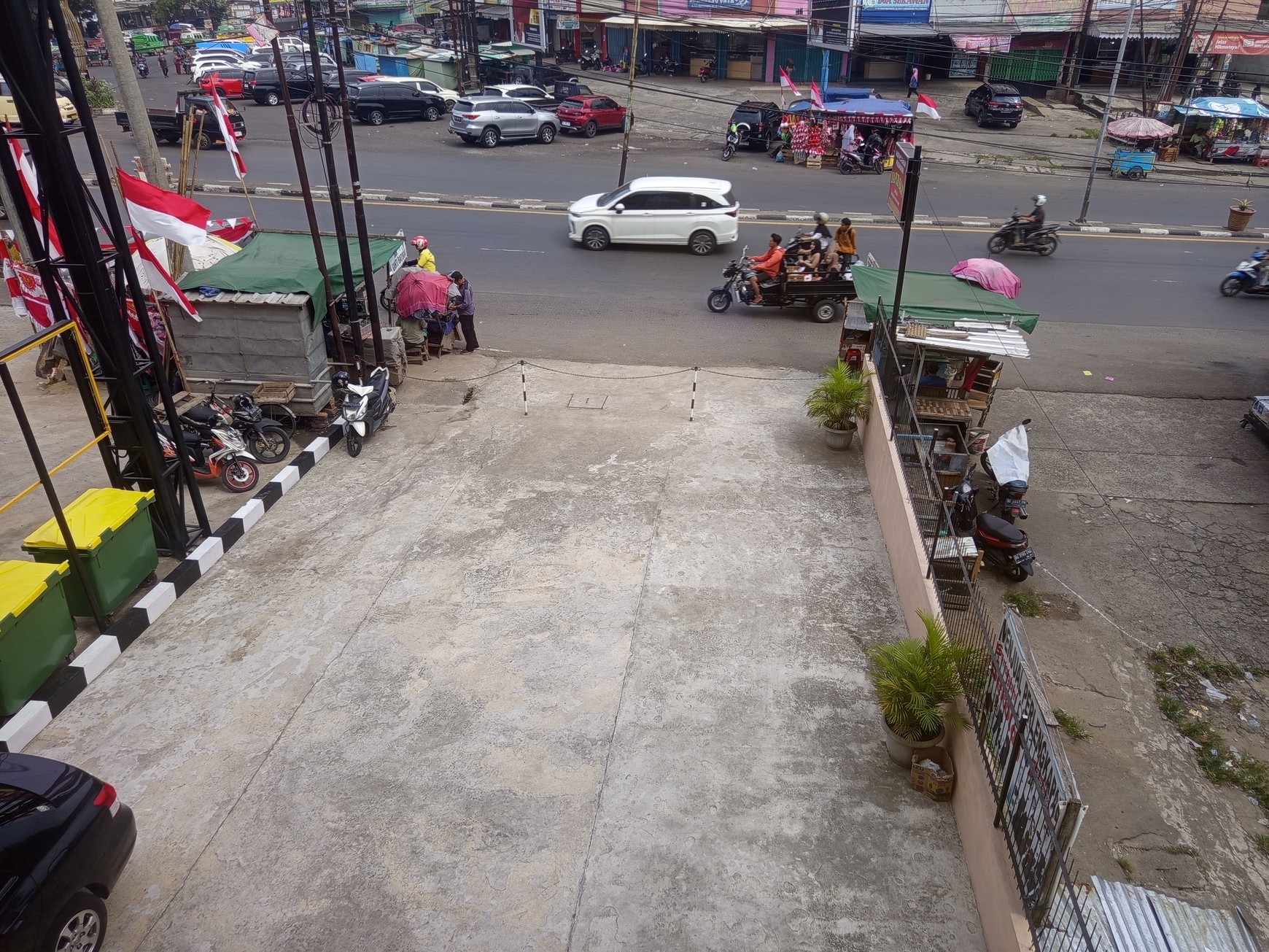 Ruko 2 Pintu Samping Richesee Lemabang