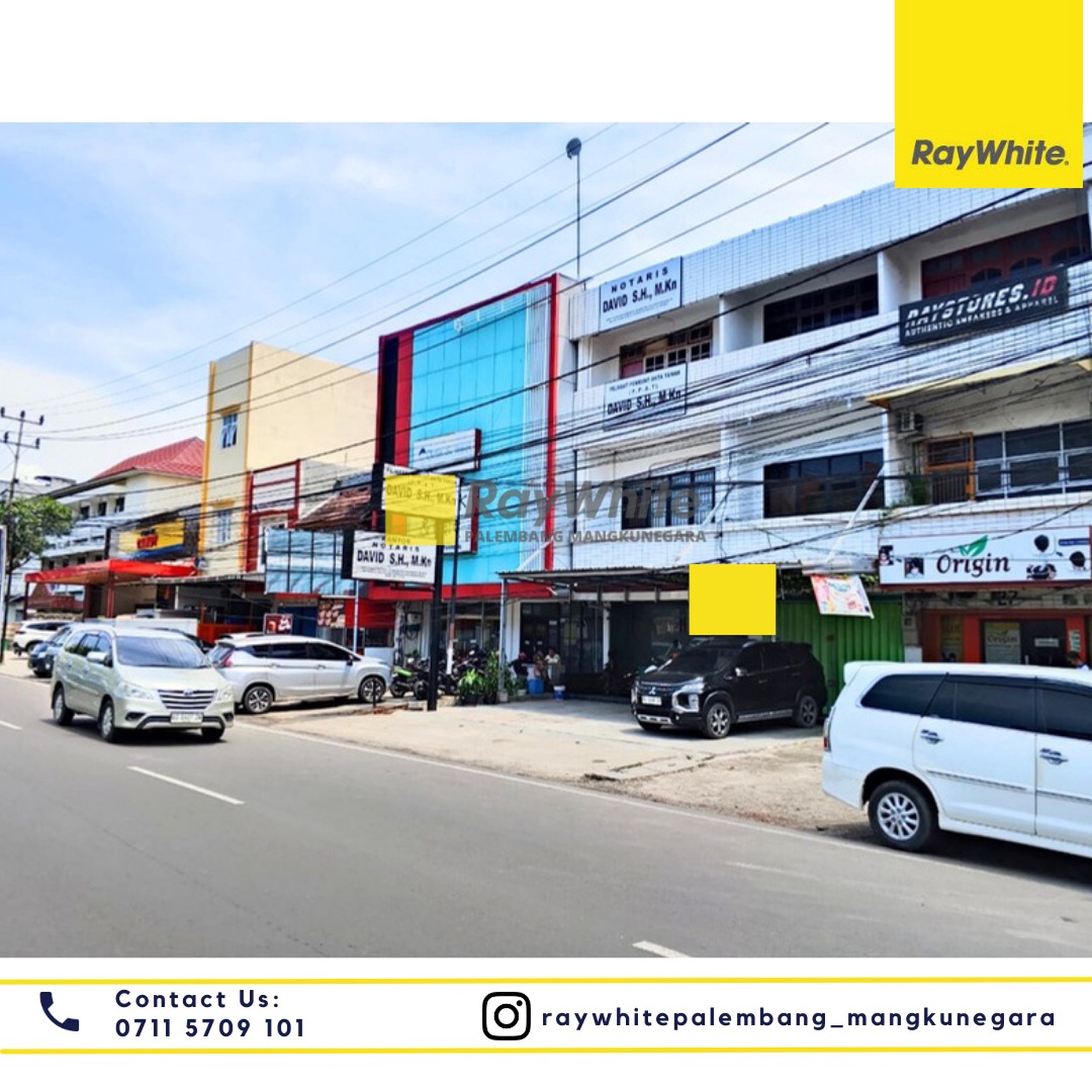 Ruko 3 Lantai di Jl Arivai Palembang.