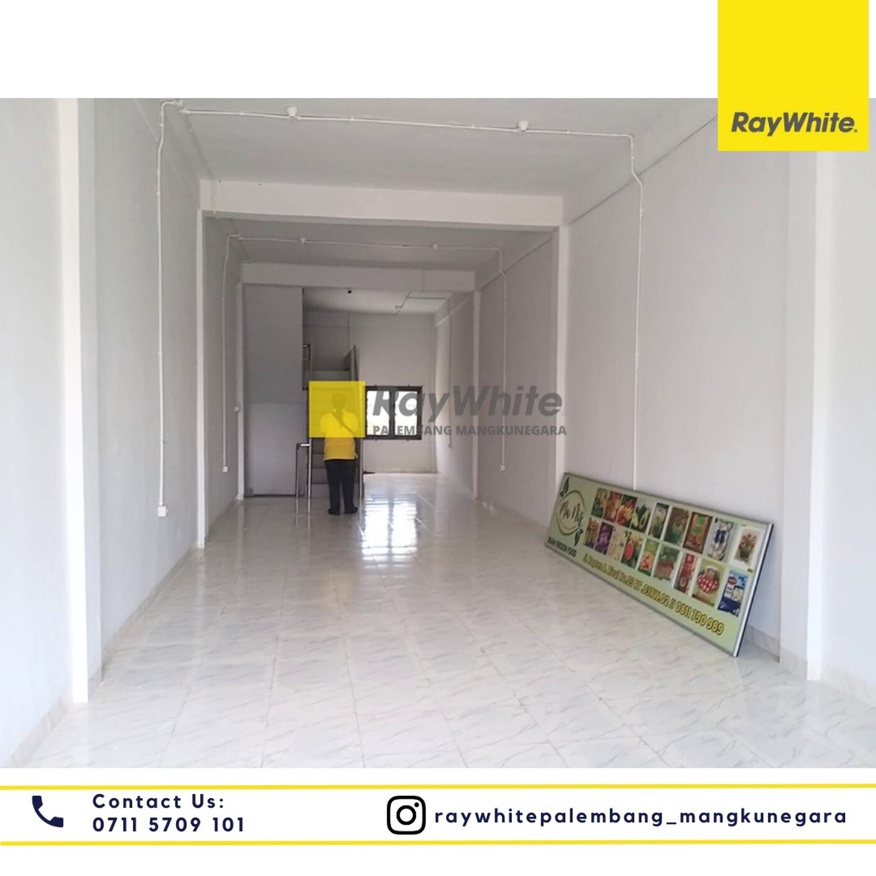 Ruko 3 Lantai di Jl Arivai Palembang.