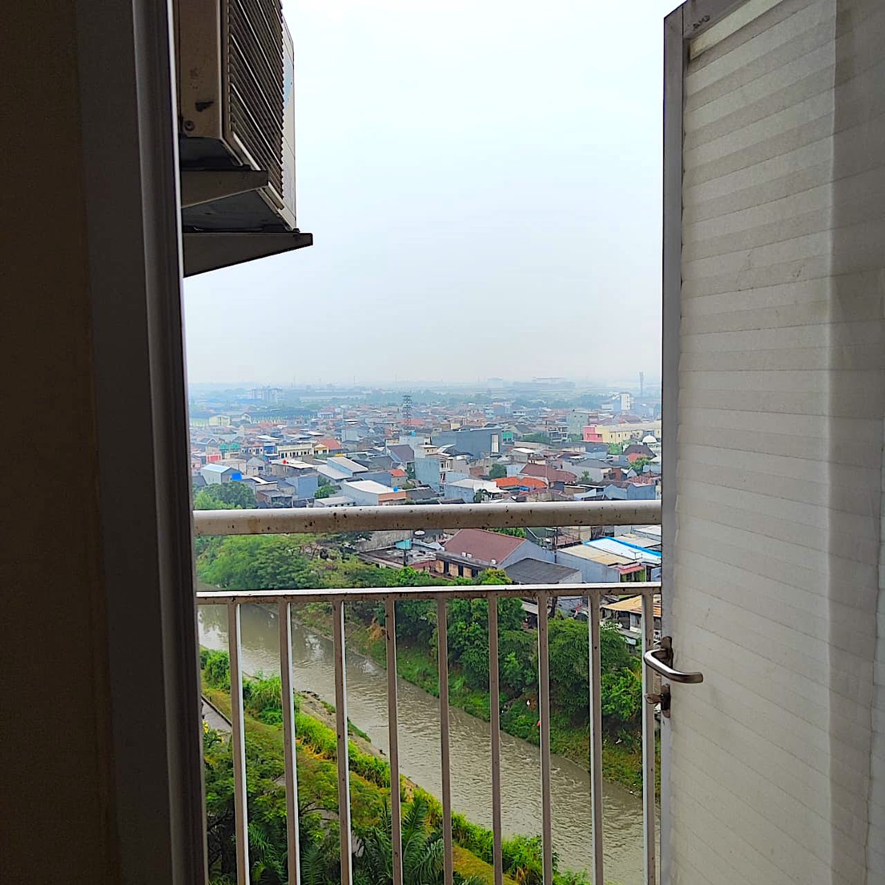 Mustika Golf Apartemen Jababeka Type Studio Nyaman Berkelas