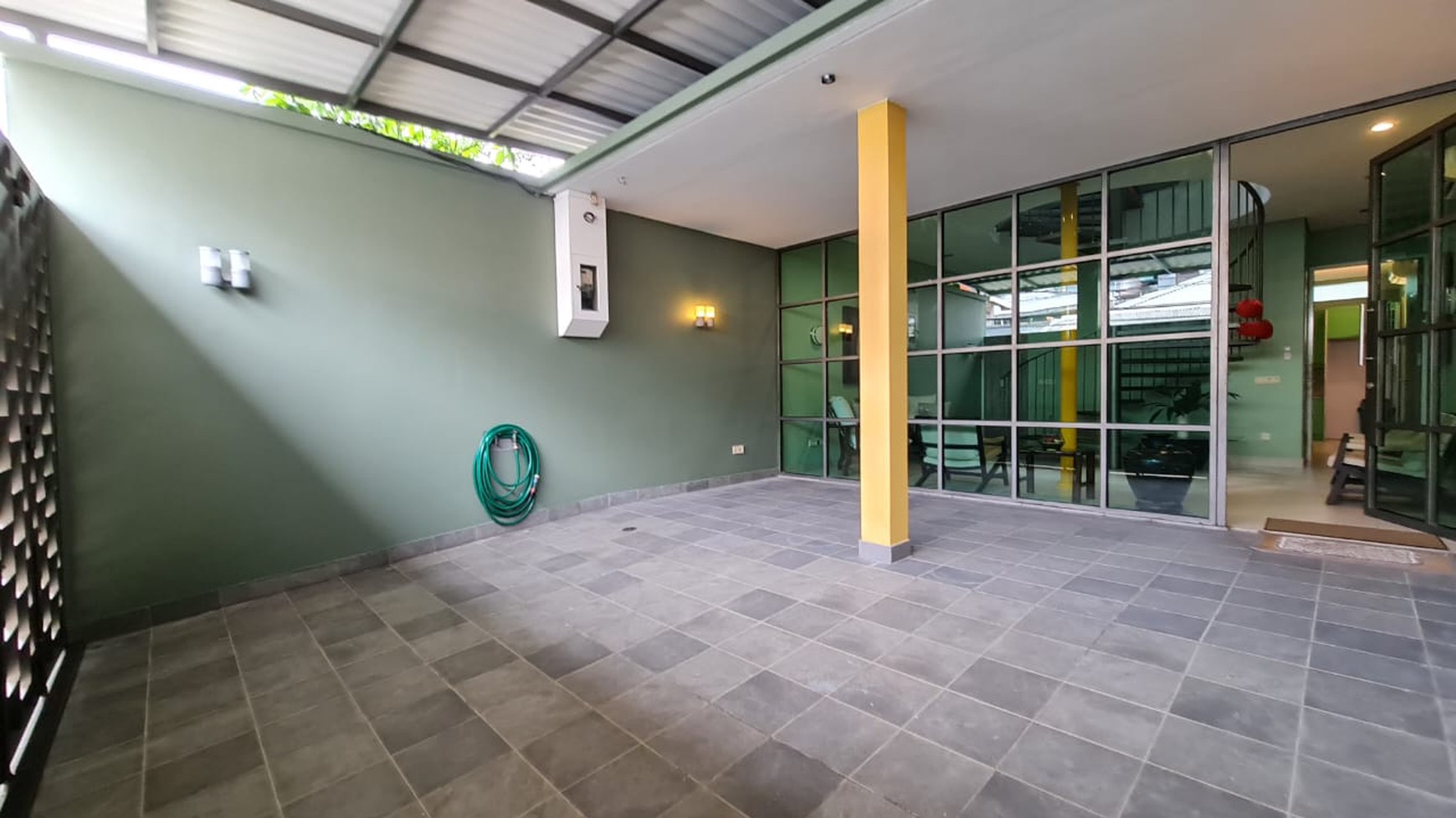Rumah di Praja Dalam Kebayoran Lama,Jakarta Selatan 