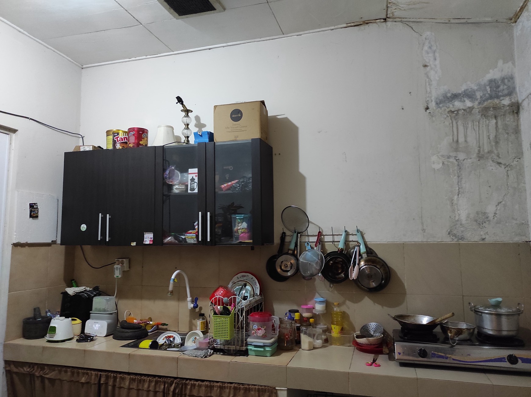 Rumah di Kota Wisata