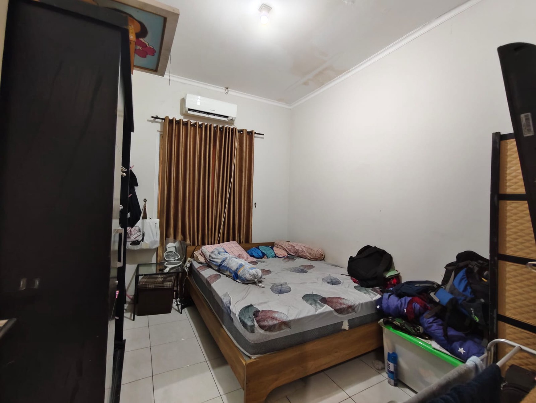 Rumah di Kota Wisata