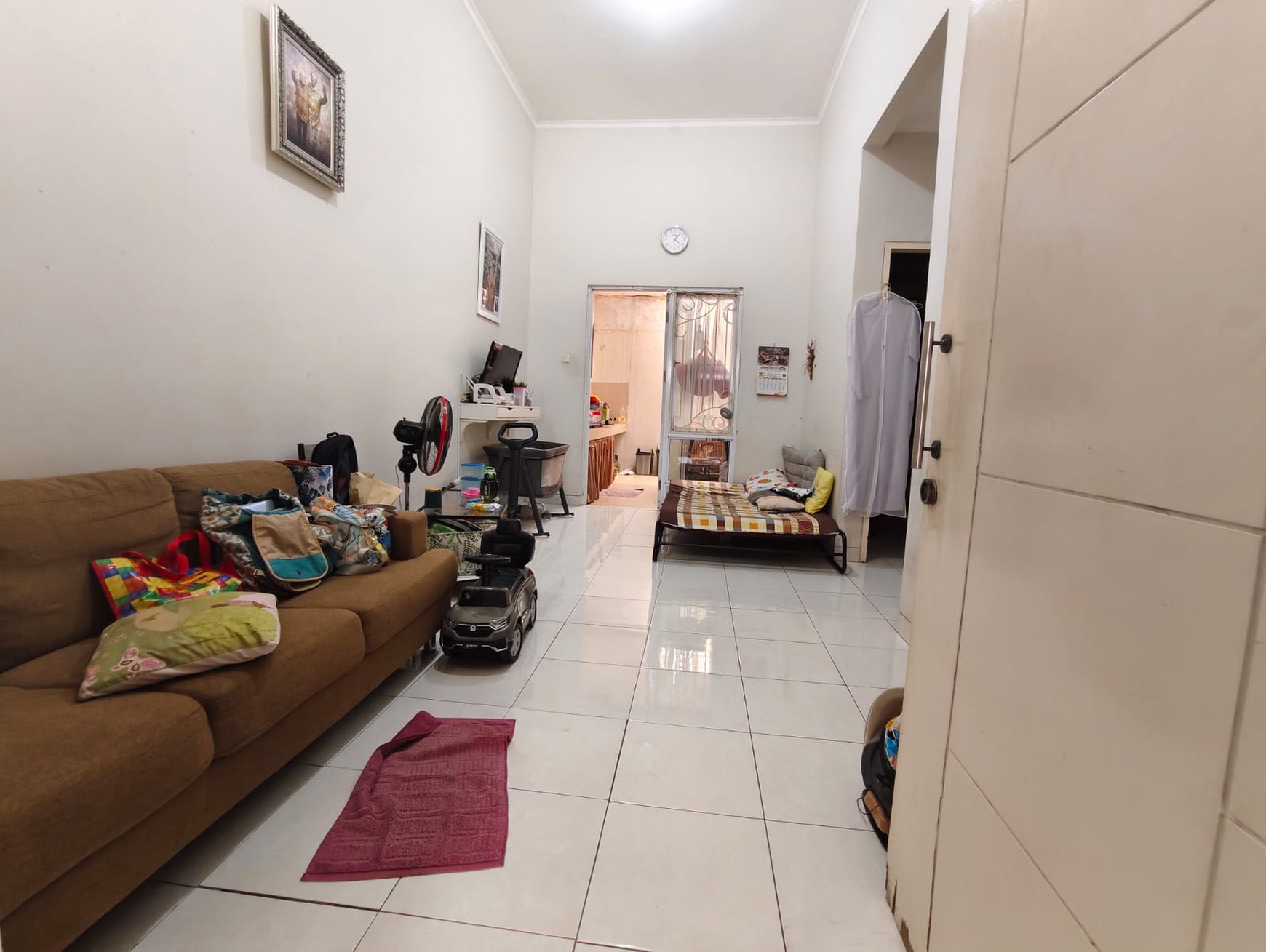 Rumah di Kota Wisata