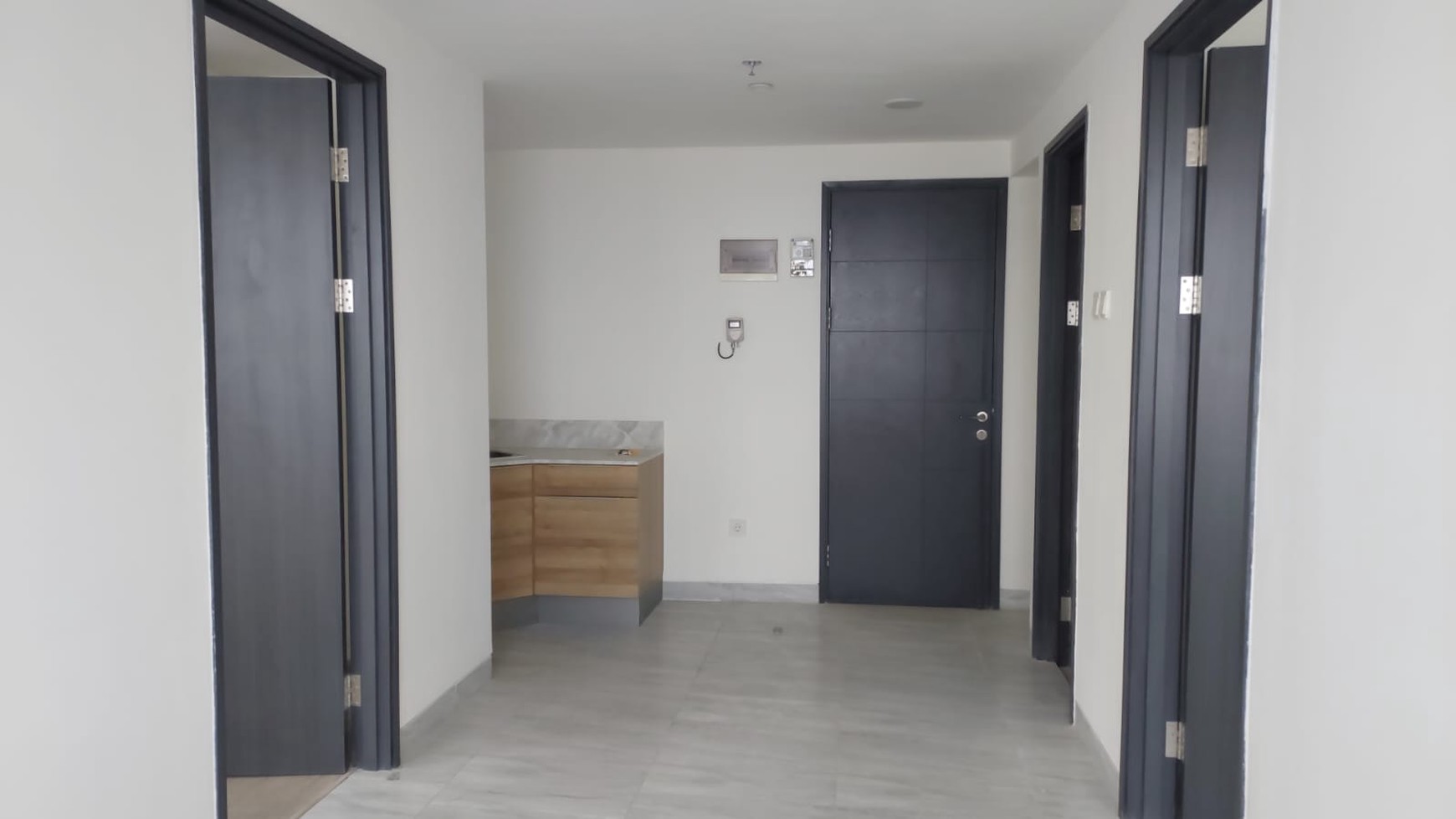 Dijual Apartemen Collins berada dijalan Boulevard Raya Serpong dan Bebas Banjir