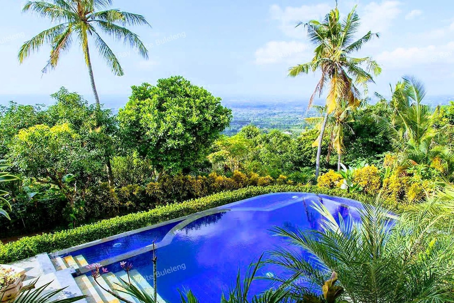  Hillside Villa with Ocean View