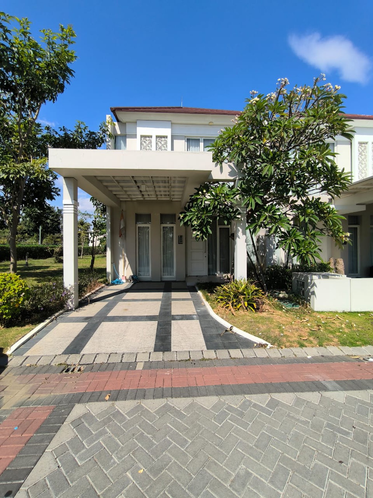 Dijual Cepat Rumah Grand Pakuwon SURABAYA BARAT Cluster Brisbane