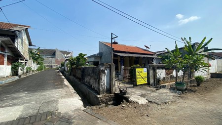Beli Tanah Bonus Rumah! Dijual Rumah Hook Hitung Tanah Di Gayungsari 