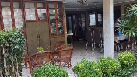 Dijual Rumah Dekat Raya Darmo pusat Kota Surabaya