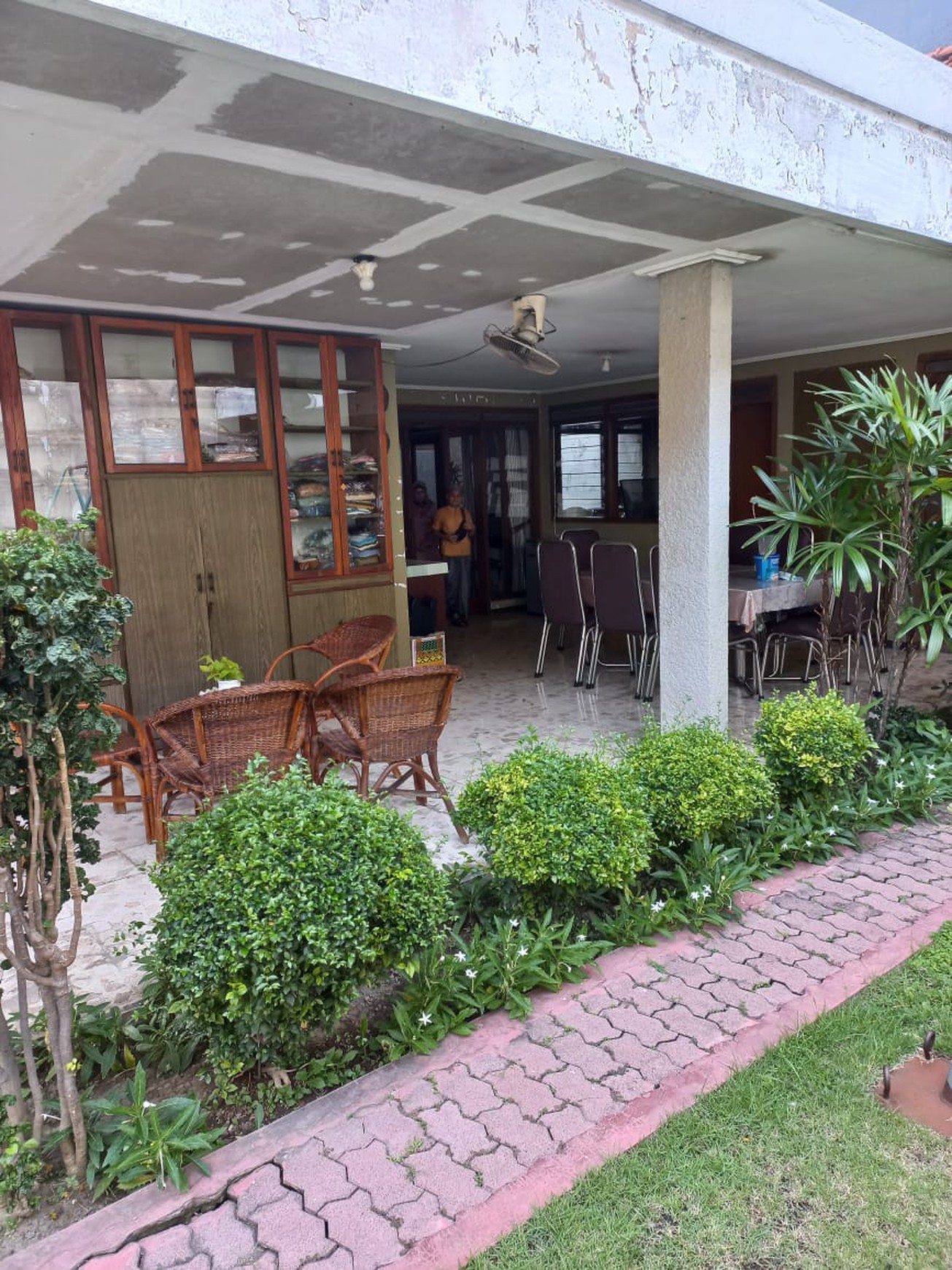 Dijual Rumah Dekat Raya Darmo pusat Kota Surabaya
