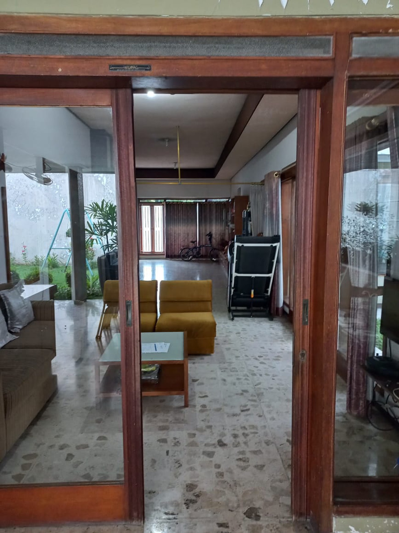 Dijual Rumah Dekat Raya Darmo pusat Kota Surabaya
