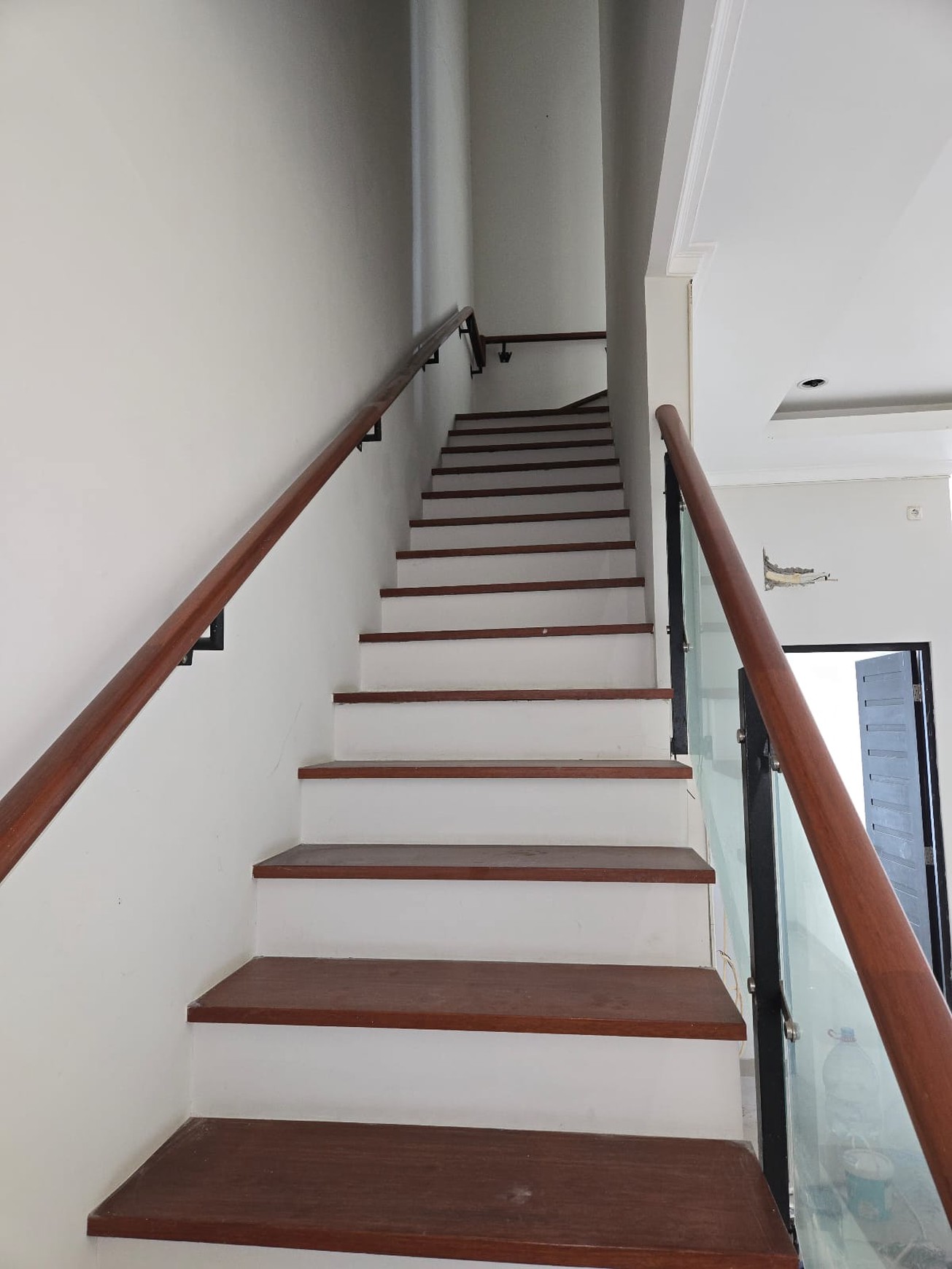 Jual Rumah Jl DUku Tengah Pondok Tjandra Indah, Waru, Sidoarjo