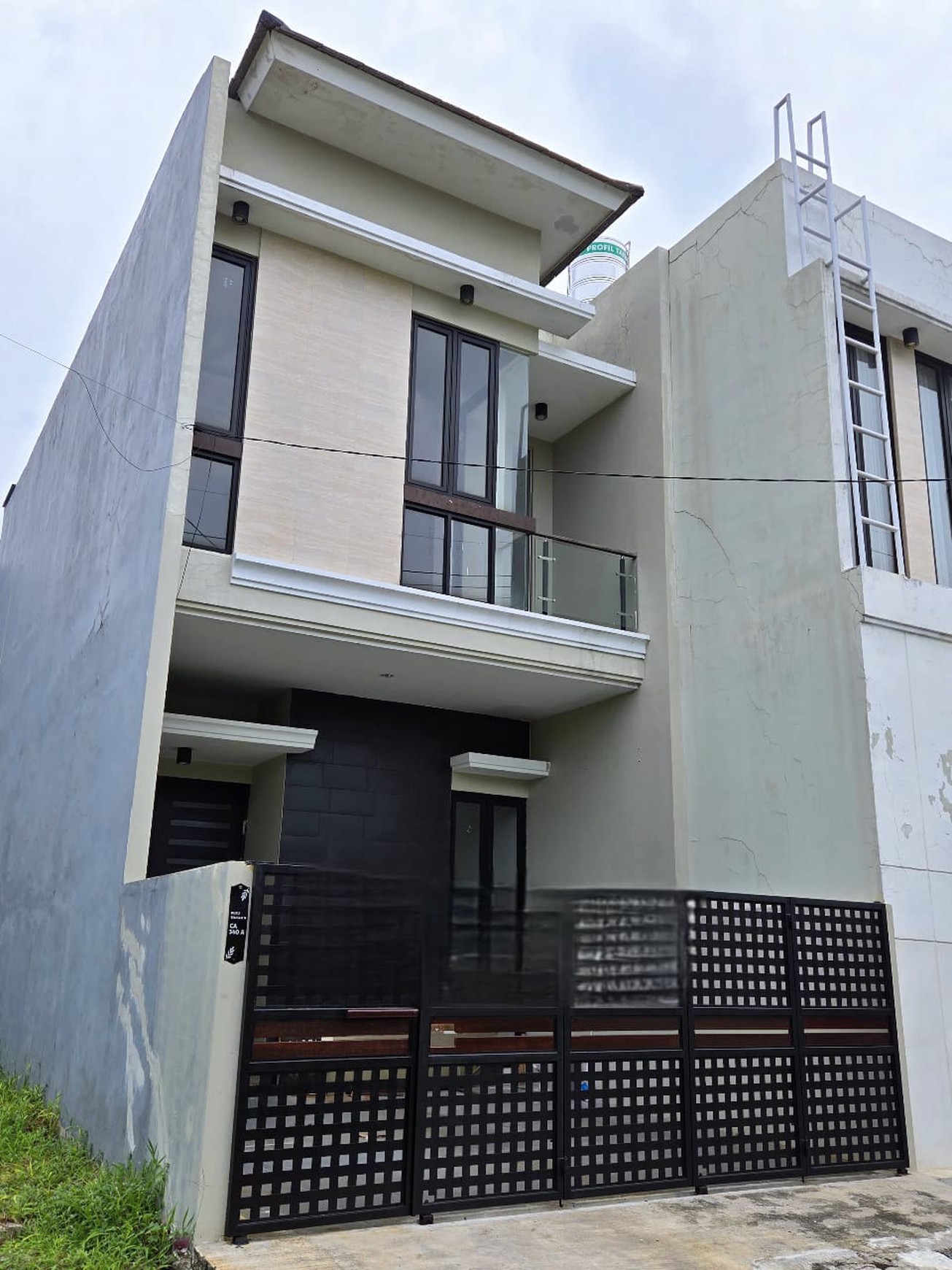 Jual Rumah Jl DUku Tengah Pondok Tjandra Indah, Waru, Sidoarjo