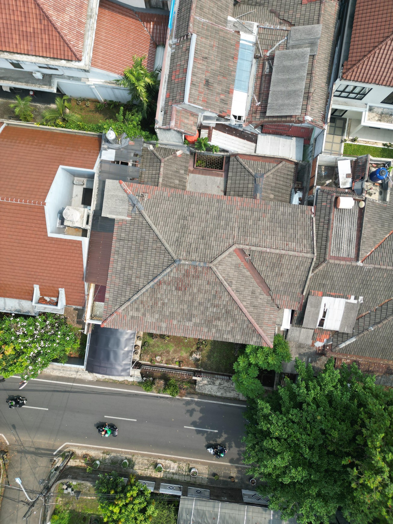 Rumah Classic 2 lantai di Bendi Raya Kebayoran Lama 