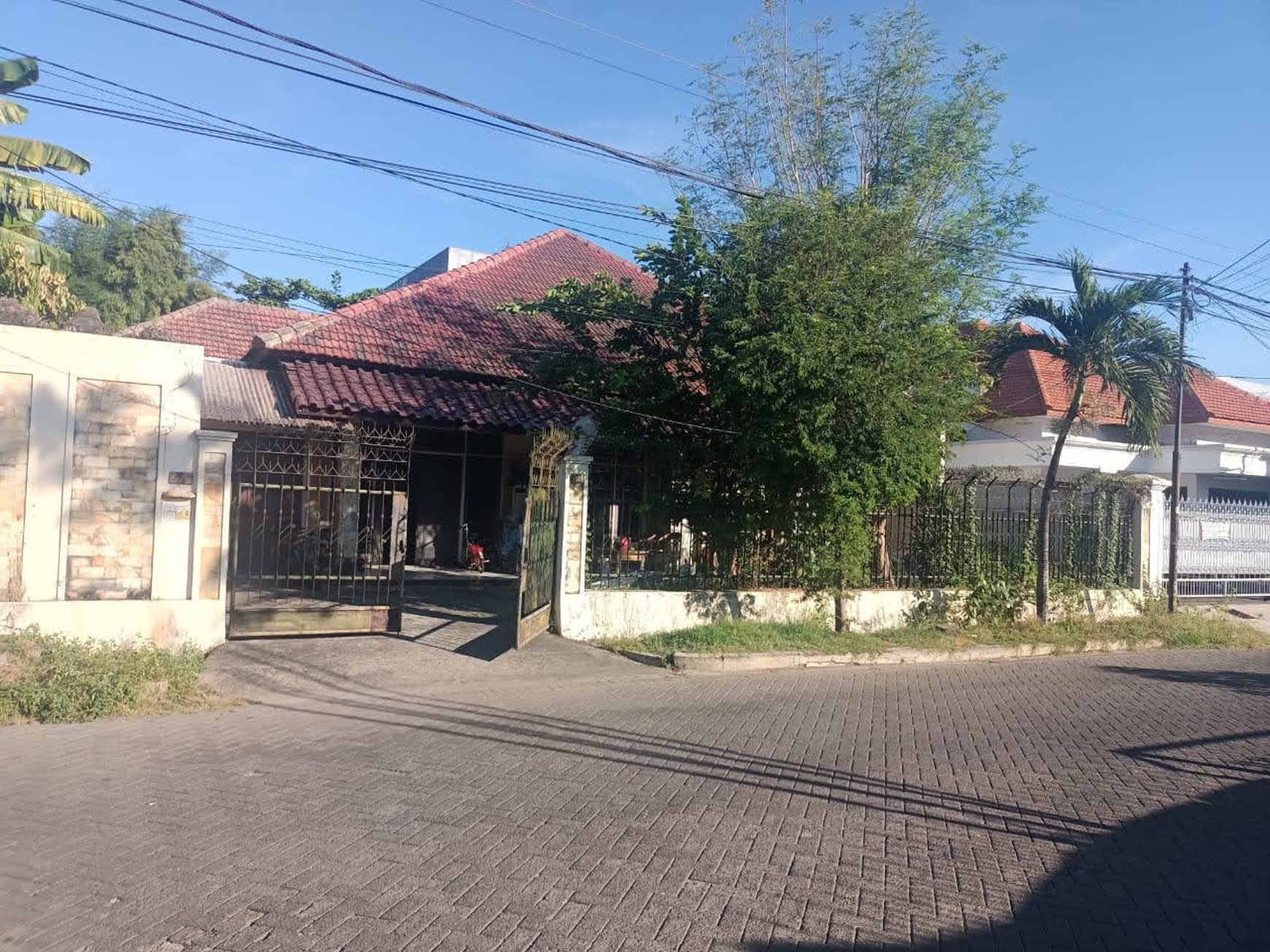 Rumah Dijual Jemur Utara Wonocolo Surabaya Luas Cocok Dihuni Keluarga 