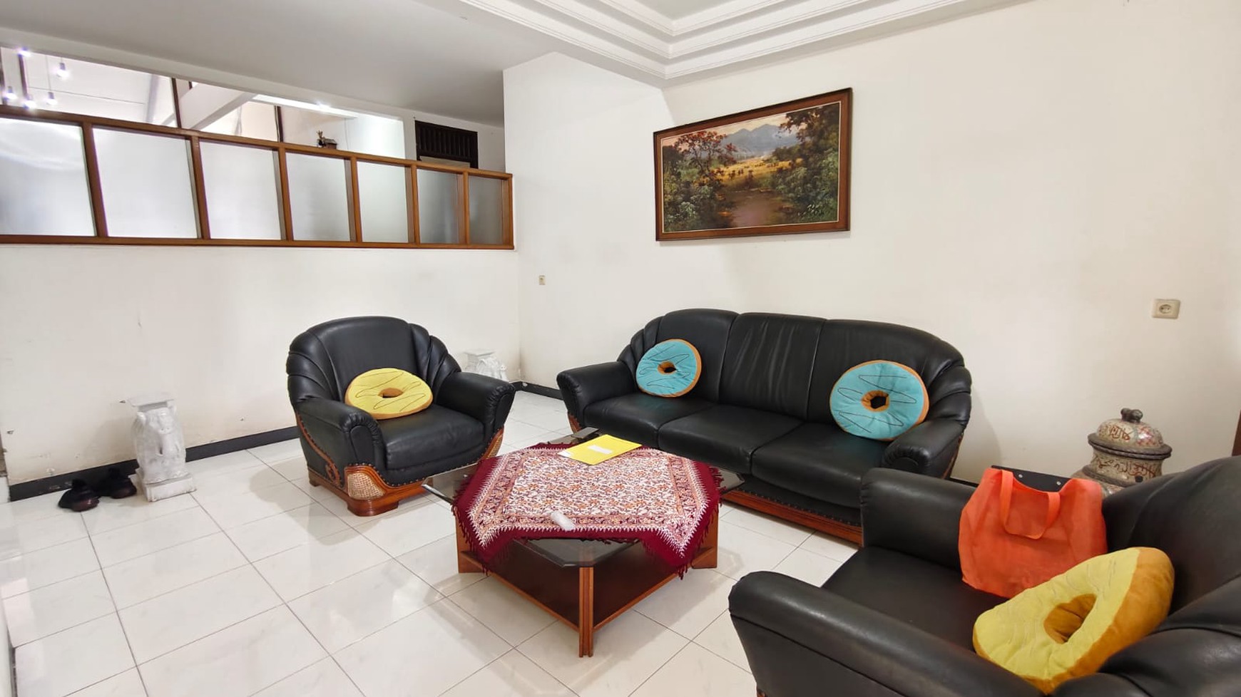 Rumah Bagus 2 Lantai di Sukahaji Bandung Utara