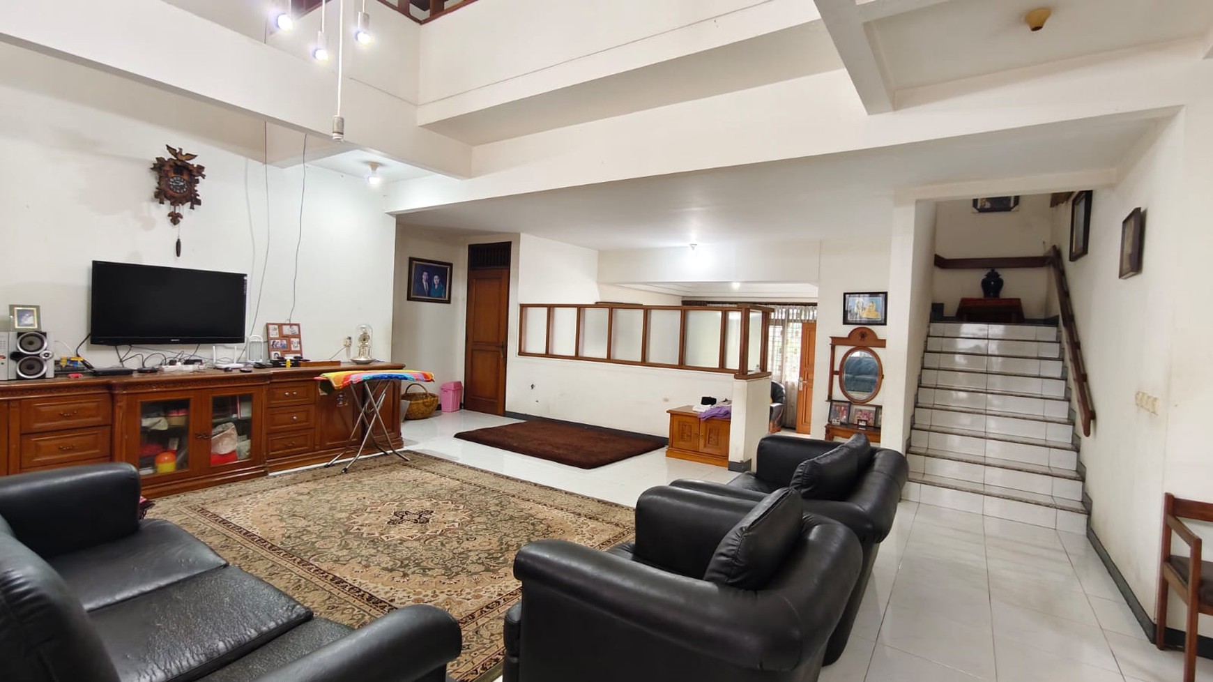 Rumah Bagus 2 Lantai di Sukahaji Bandung Utara