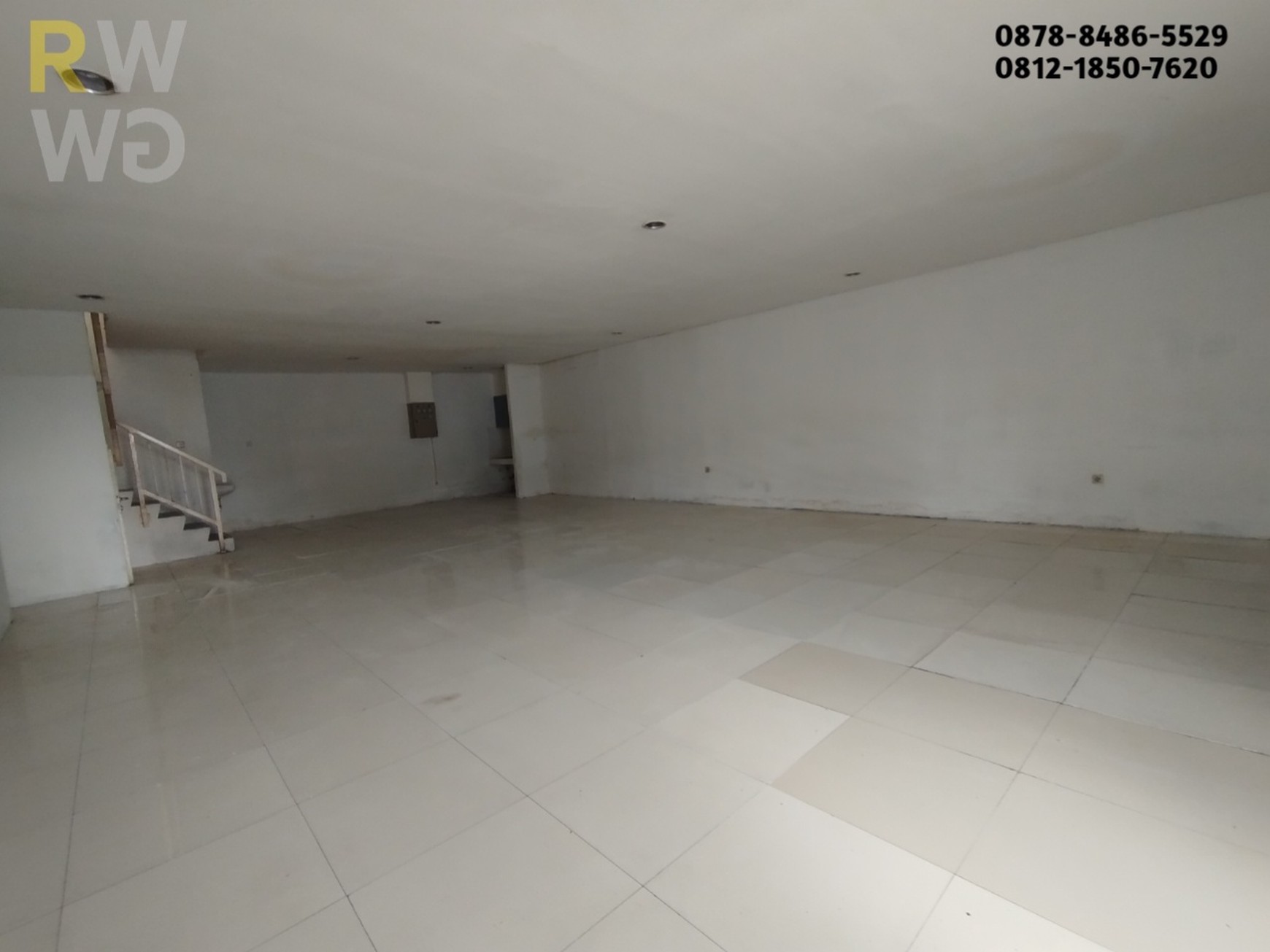 Disewakan Ruko Strategis eks Bank Mandiri 2 Lantai di Grand Wisata