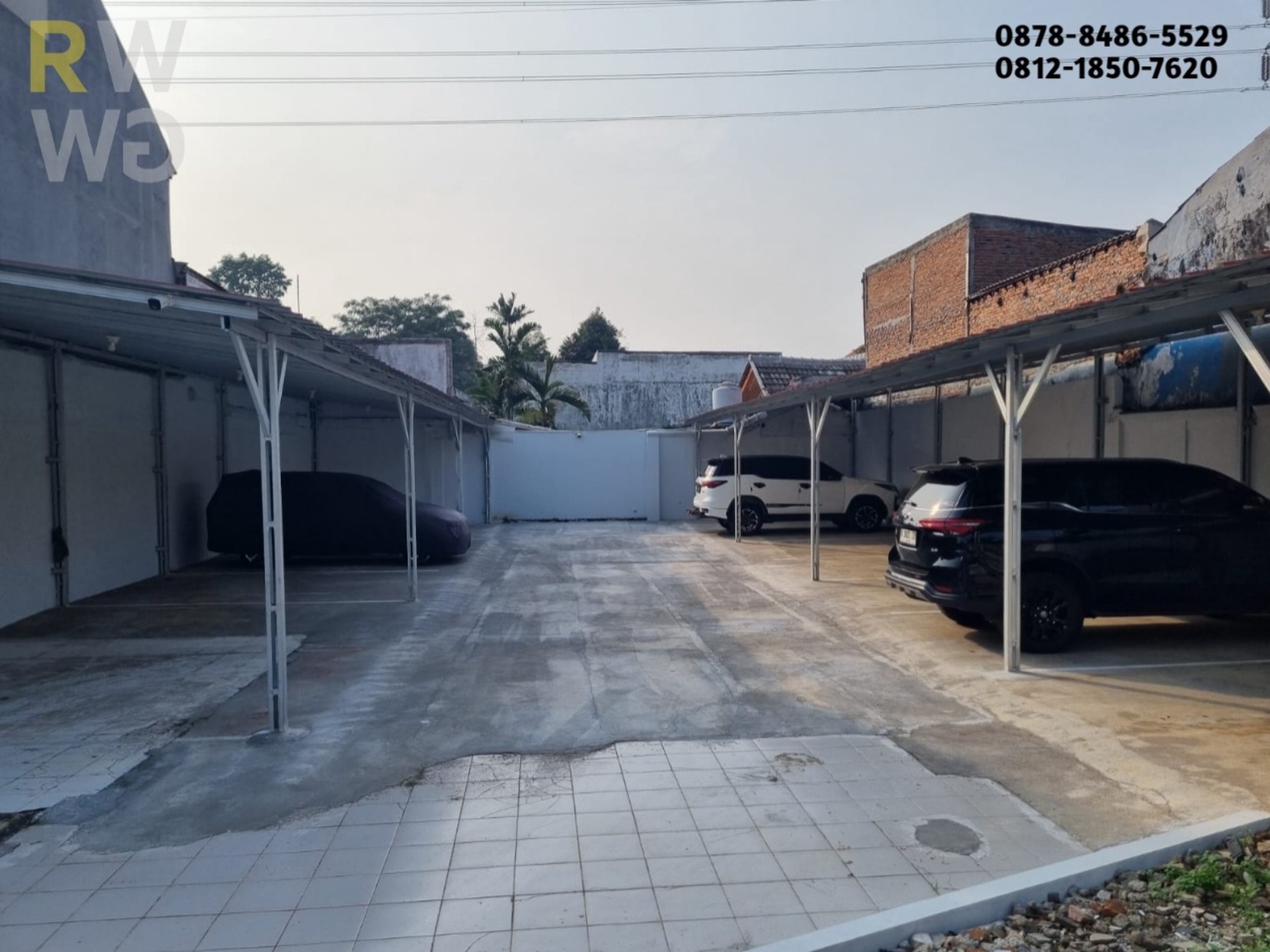 Kavling Dijual di Ciracas Jakarta Timur - 404 m&#xb2;, Strategis di Jalan Utama & Bebas Banjir