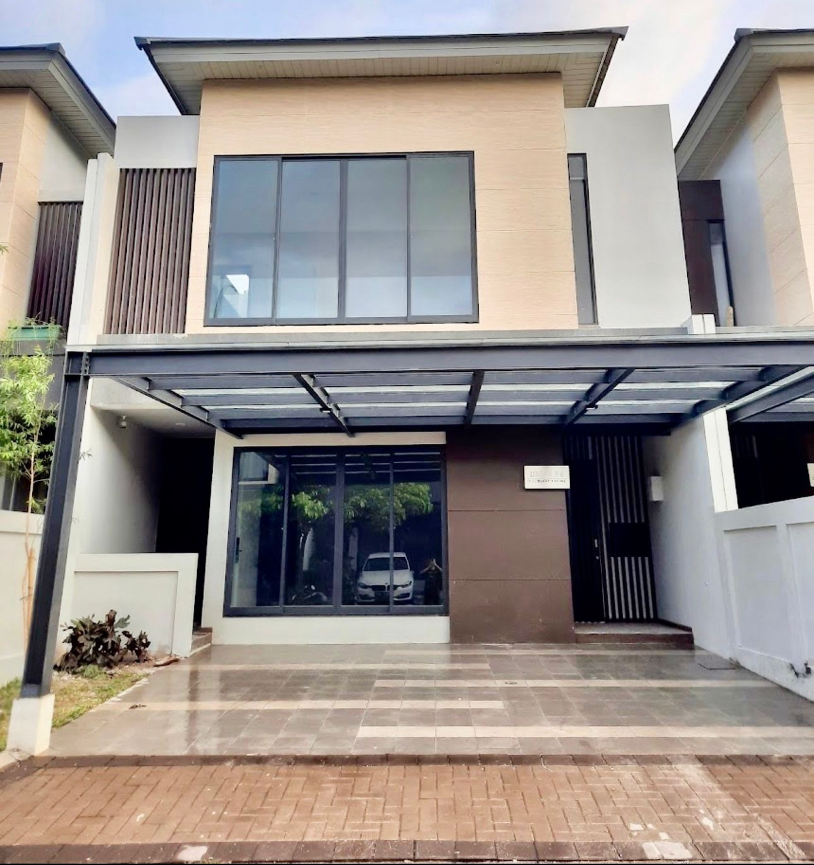 Rumah Bagus, Terawat dan Siap Huni Asri di Discovery Amore, Bintaro Sektor 9
