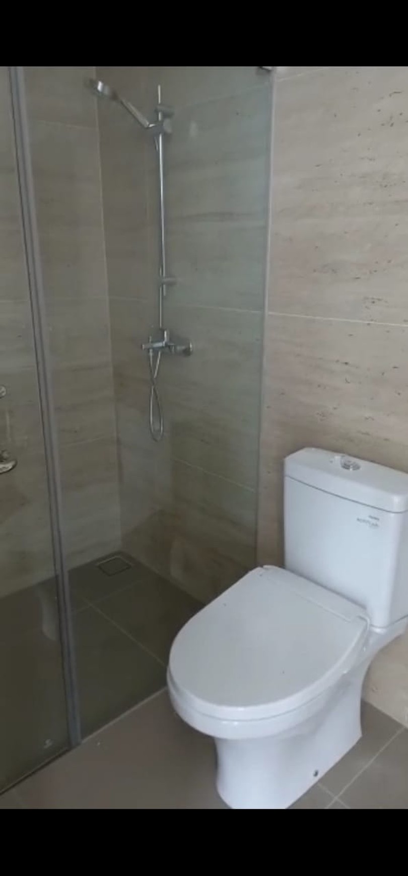 Rumah Bagus, Terawat dan Siap Huni Asri di Discovery Amore, Bintaro Sektor 9